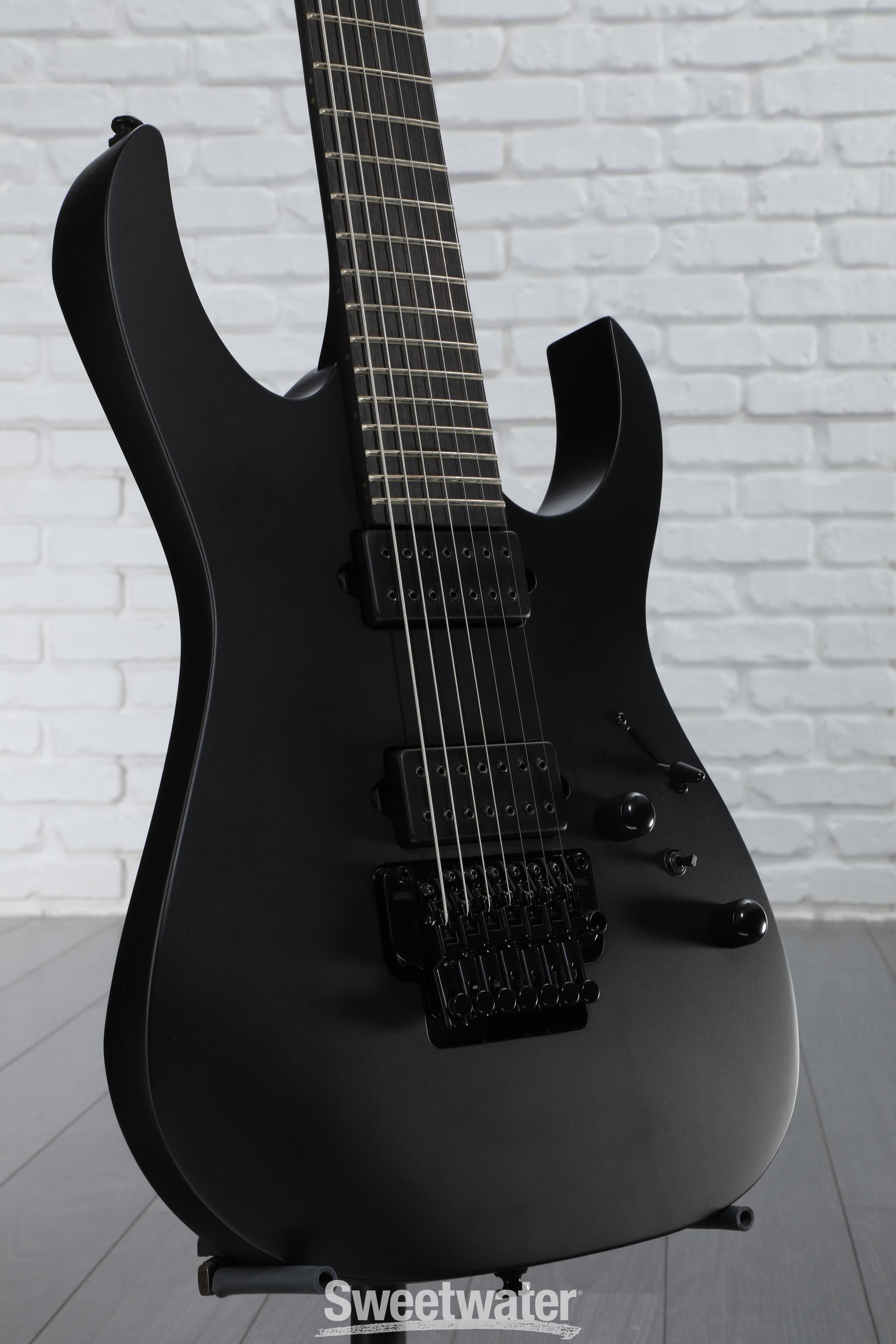 Ibanez 7-string Guitars - Sweetwater