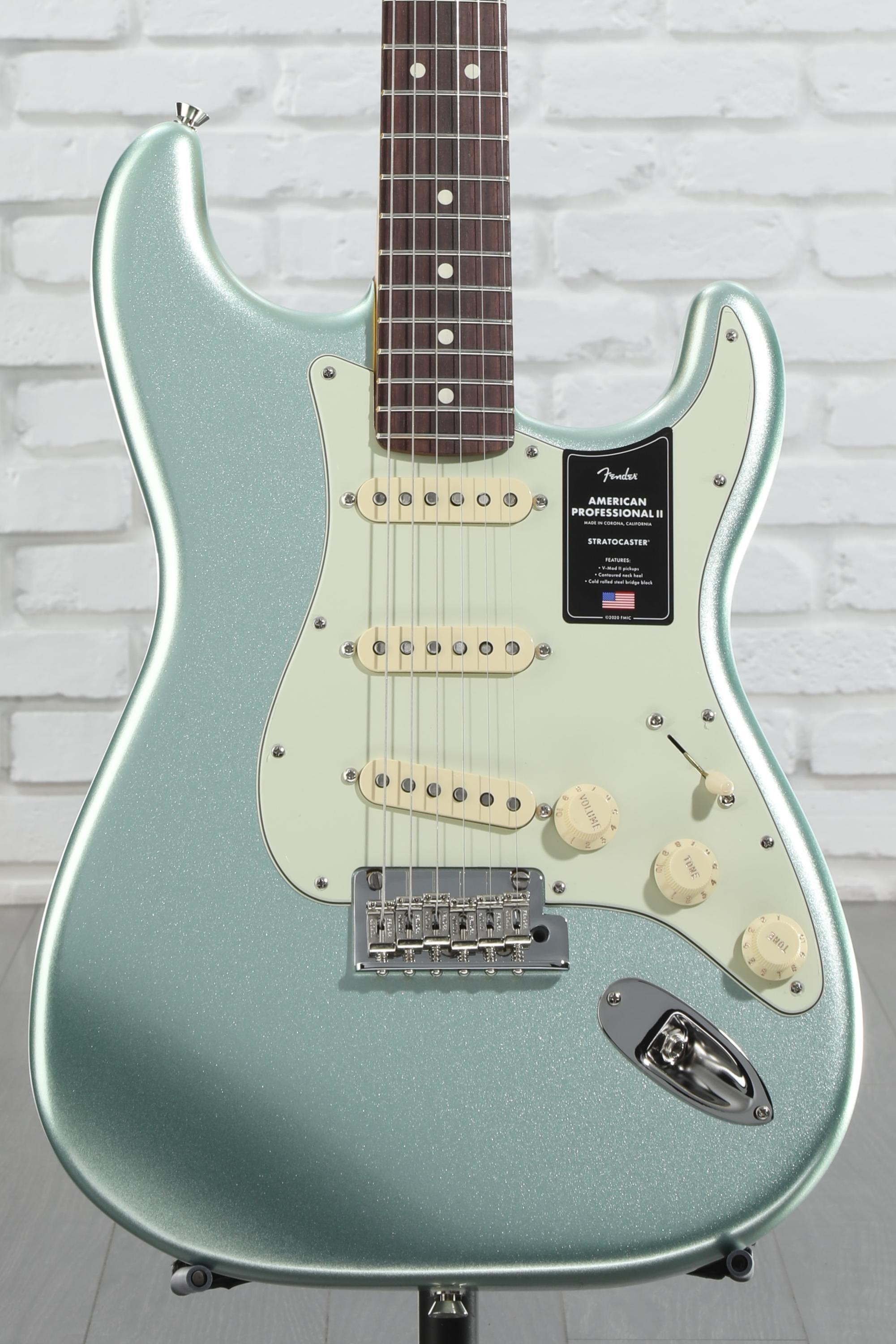 Fender American Professional II Stratocaster - Mystic Surf Green