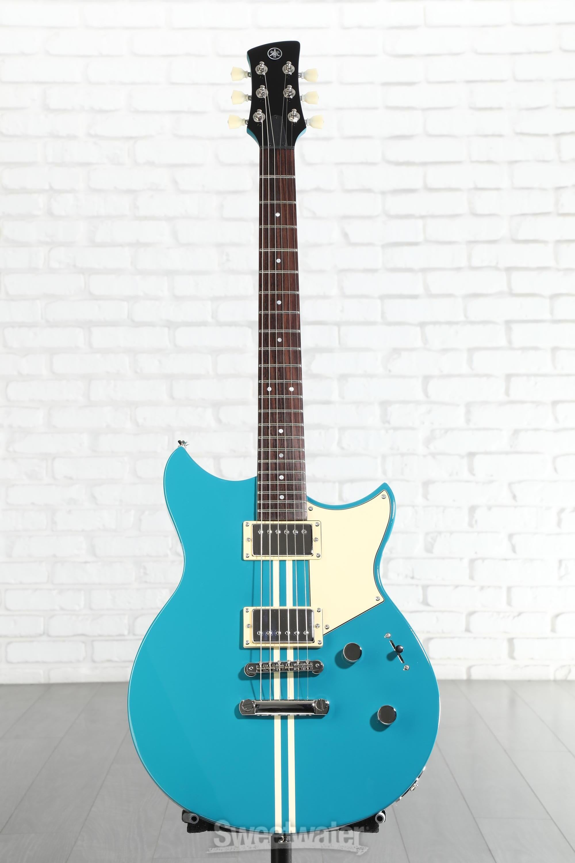 Yamaha Revstar Element RSE20 Electric Guitar - Swift Blue Reviews