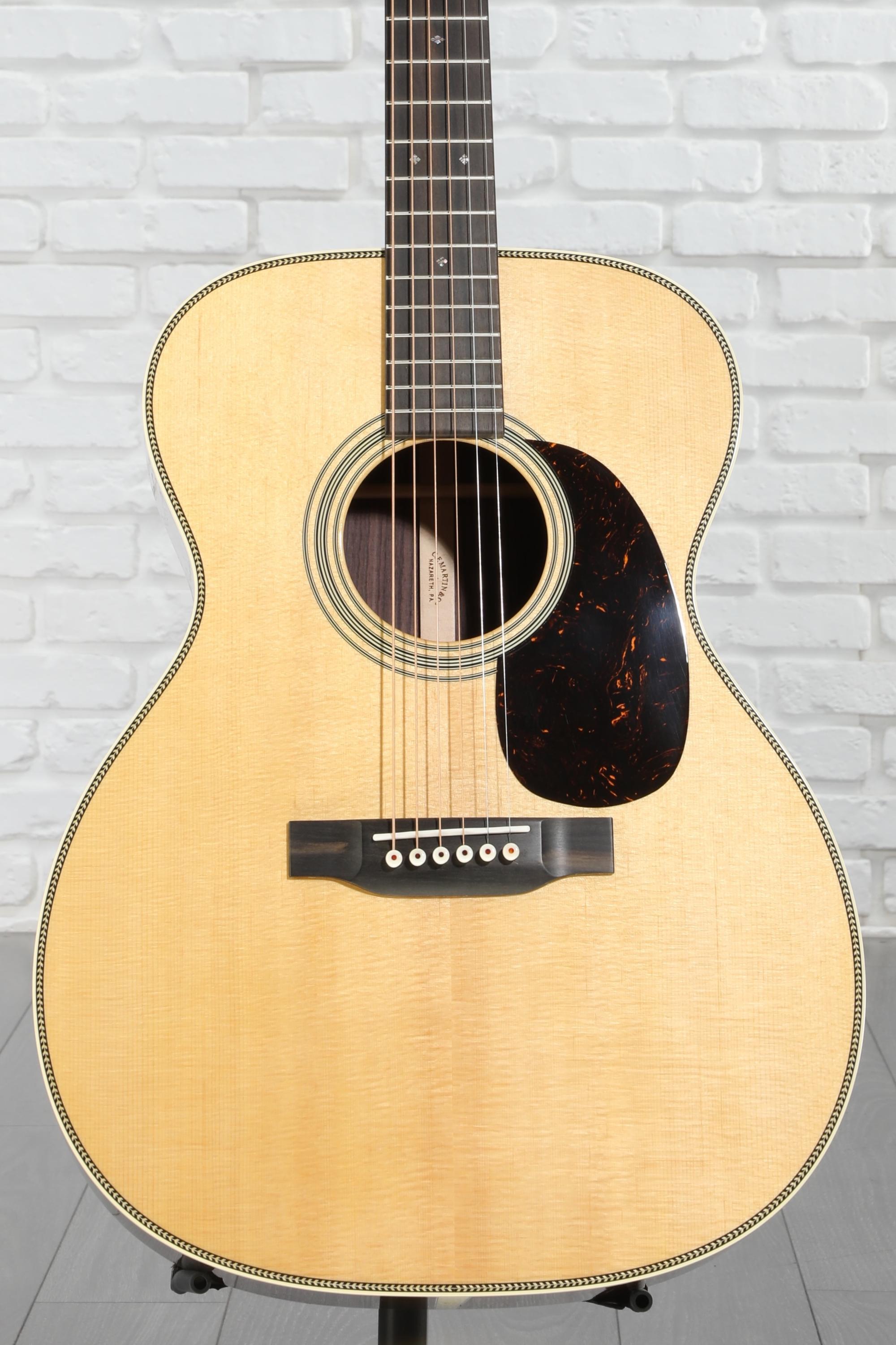 Martin 000-28 Standard Series Acoustic Guitar - Natural Aging