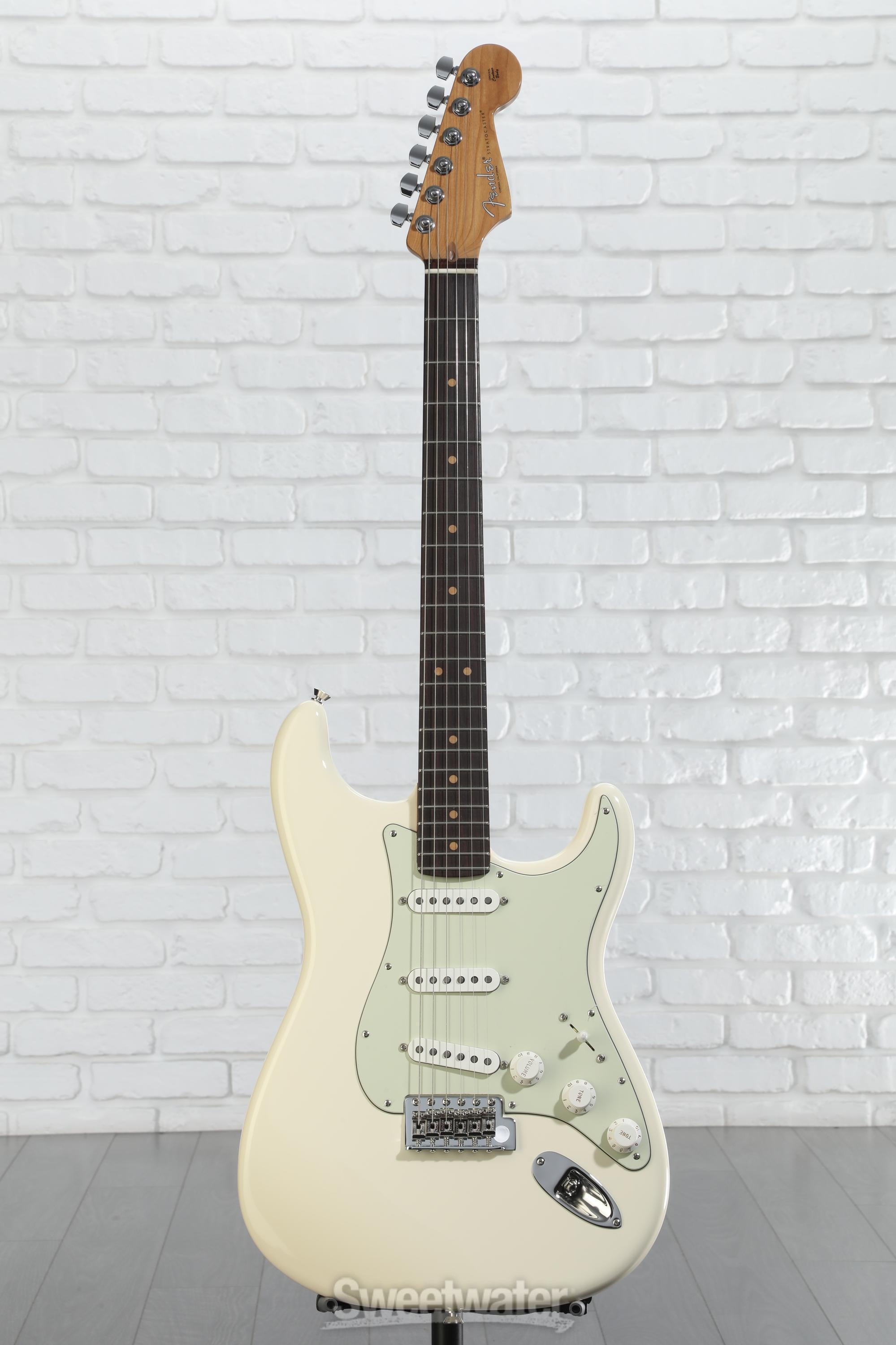 ギター Fender USA American Professional1 Fender American Professional Stratocaster Candy Apple Red