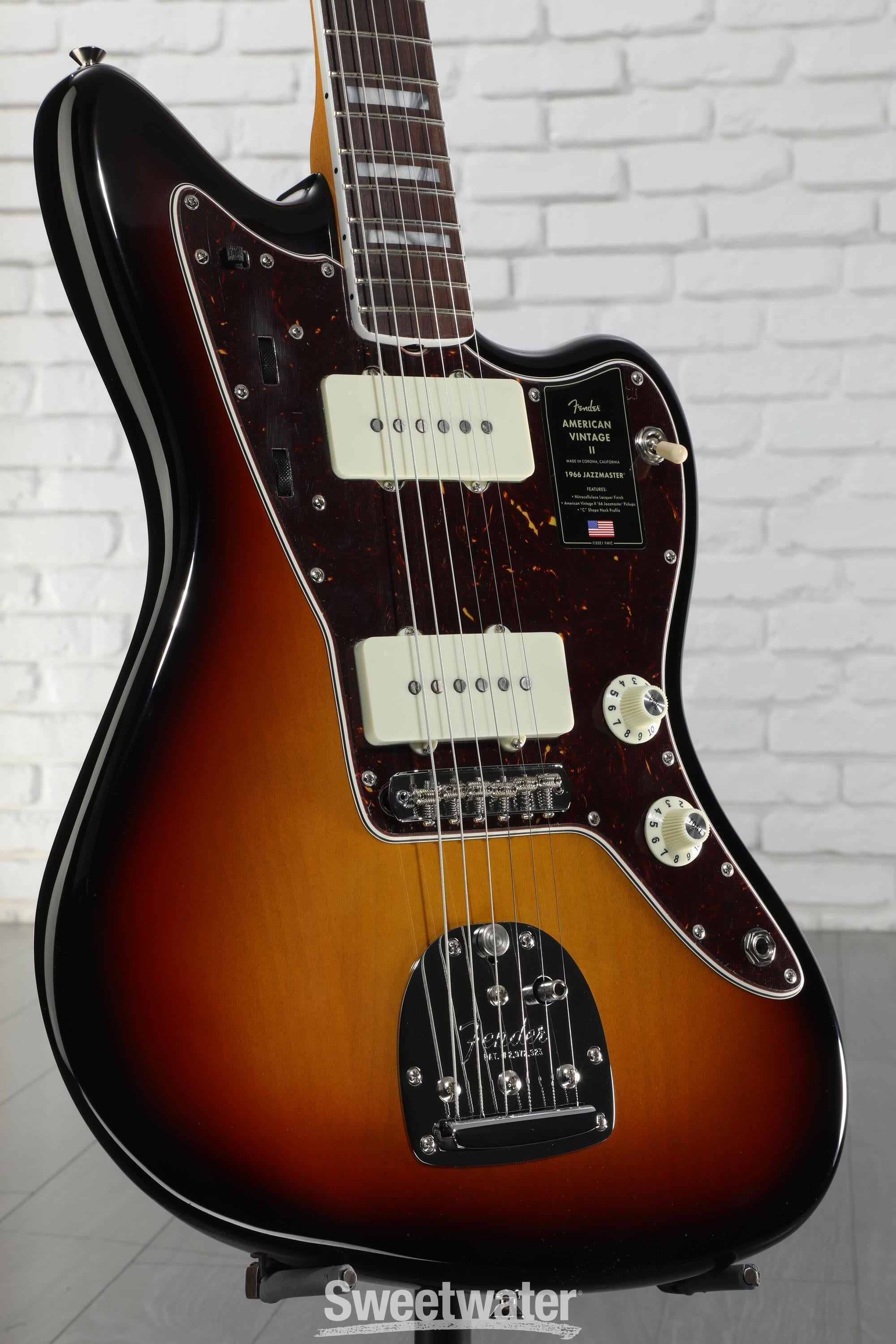 ギター Fender American Professional Jazzmaster Fender American Vintage II 1966 Jazzmaster Electric Guitar