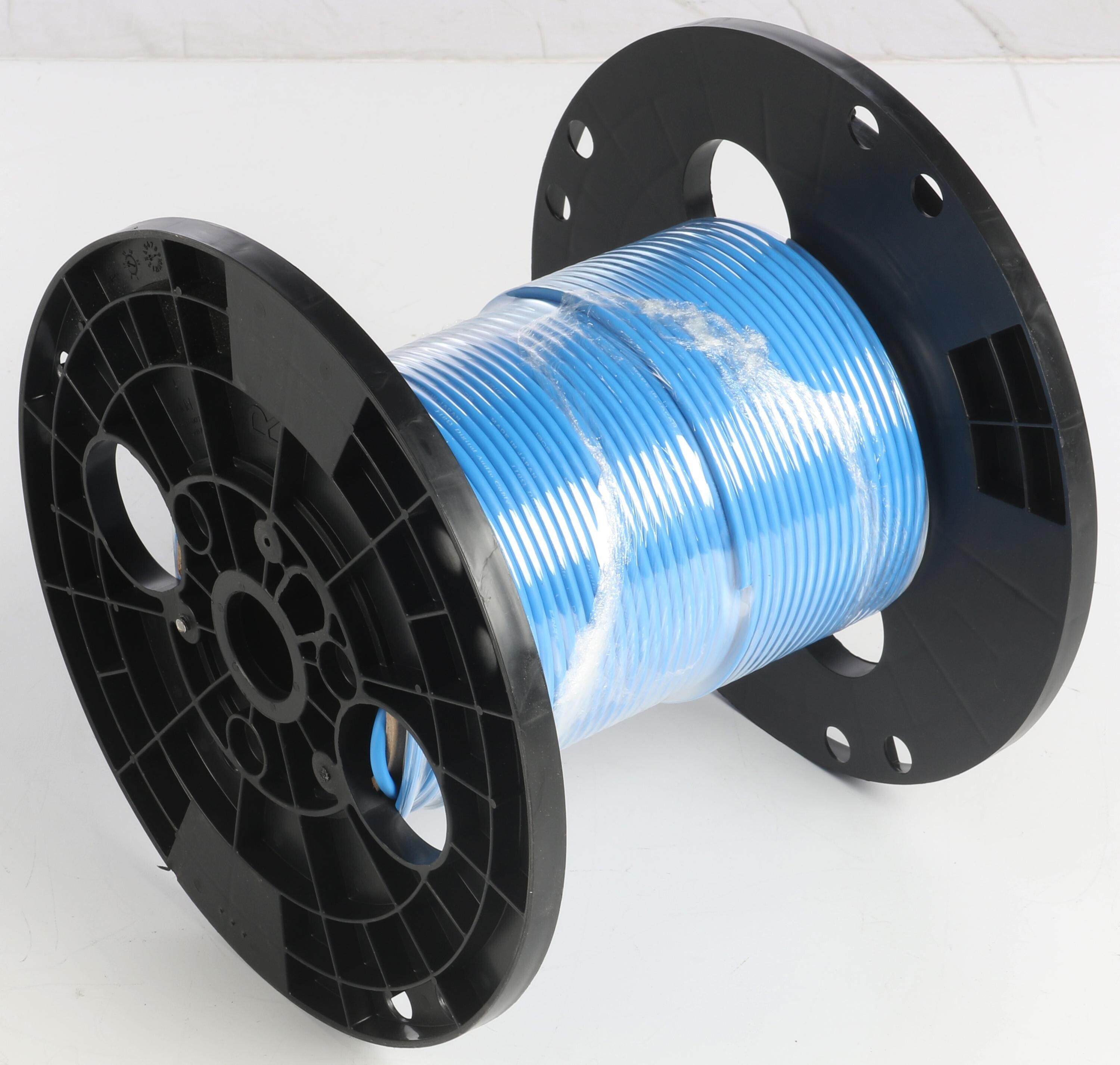 Photo of Canare DA202 Bulk AES/EBU Wire - 200 Foot