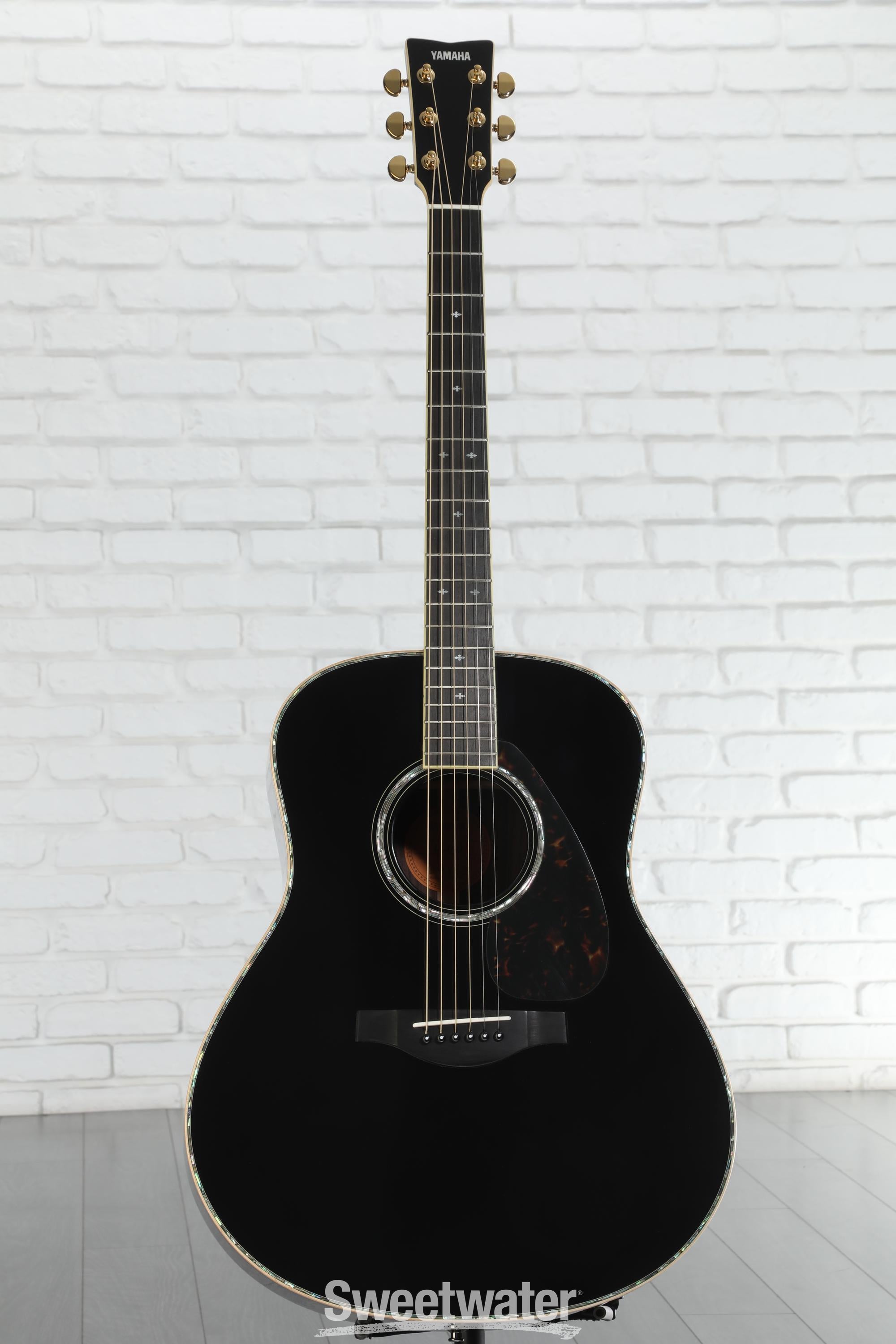 Yamaha LL16D ARE Original Jumbo Acoustic-electric Guitar