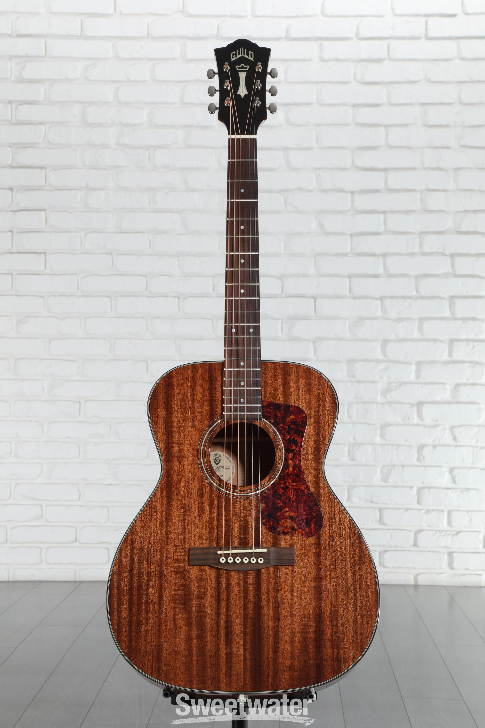 超美品　GUILD ギルドOM-120 アコースティックギター　 マホガニー OM-120-NAT_Front-