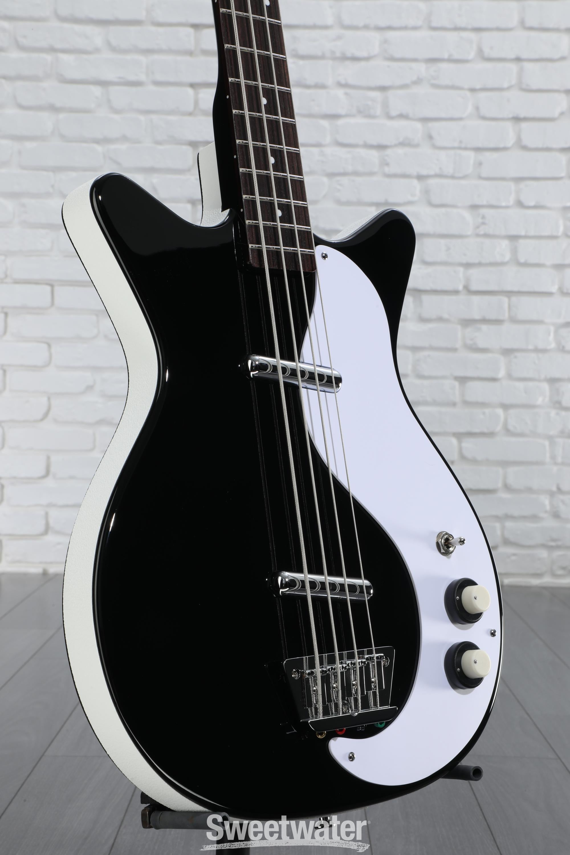 Danelectro '59DC Long Scale Bass - Black | Sweetwater