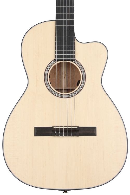 Martin 000C12-16E Acoustic-electric Nylon-string Guitar - Natural |  Sweetwater