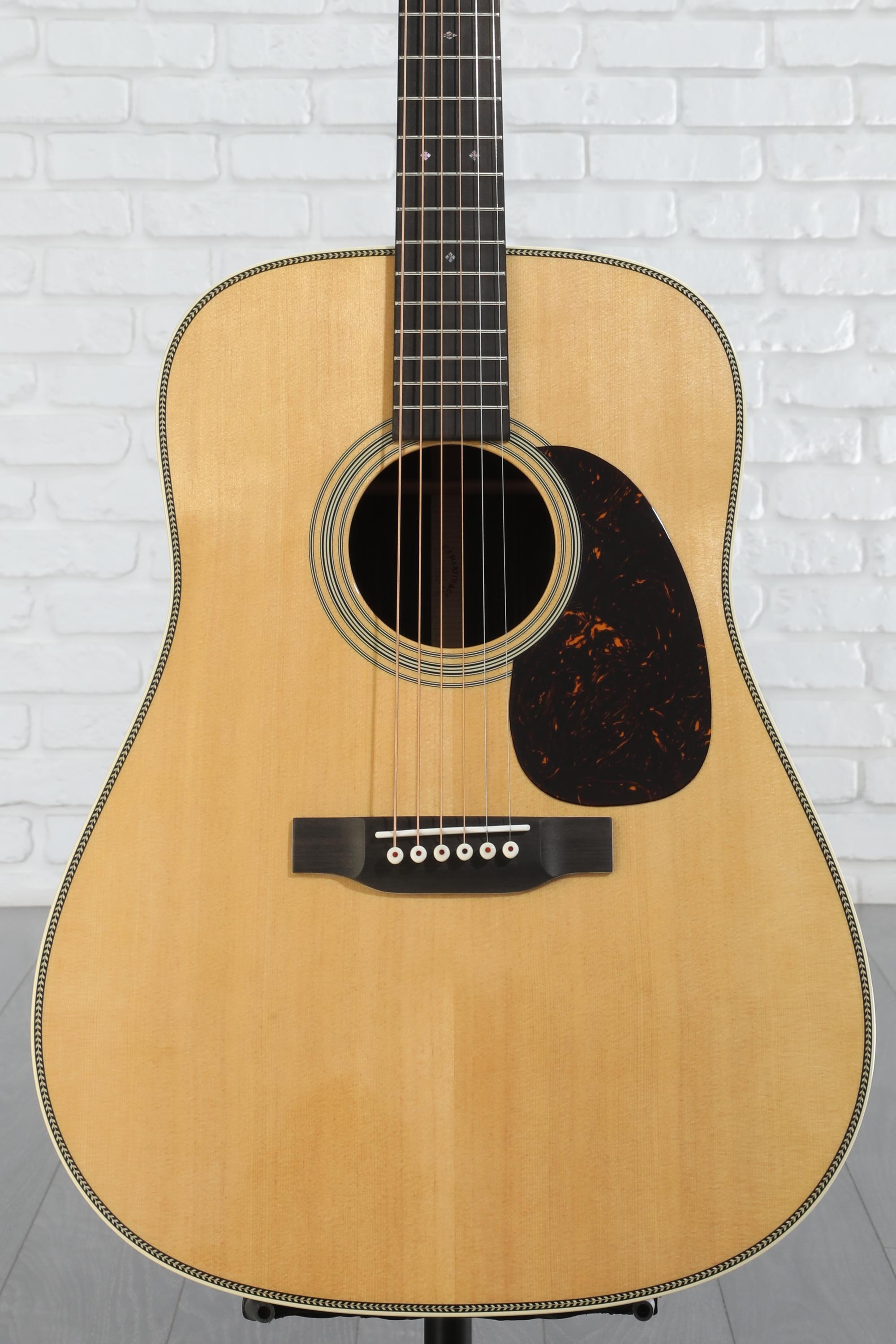 Martin HD-28 Standard Series Acoustic Guitar - Natural with