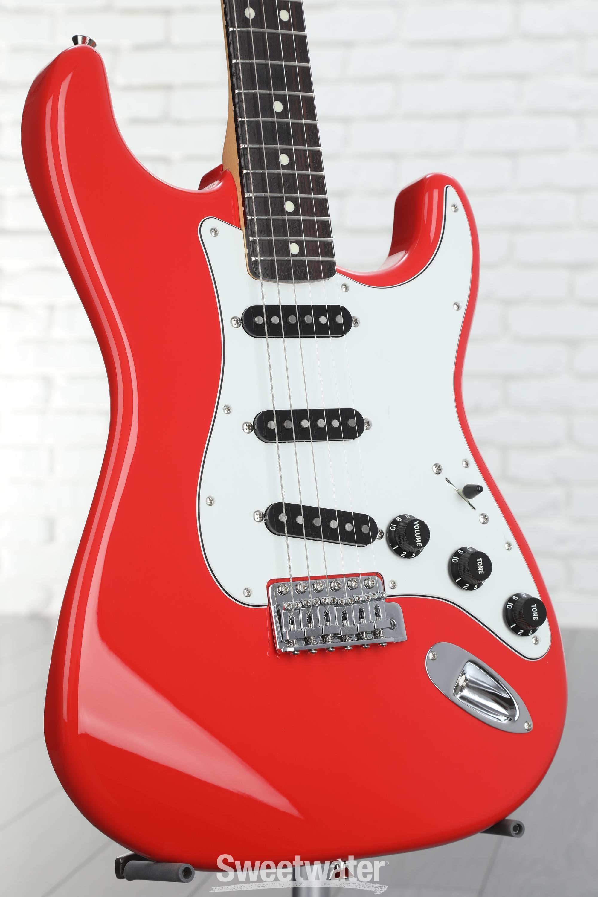 in　Japan　Sweetwater　Morocco　Made　International　Color　Stratocaster　Red　Fender　Limited