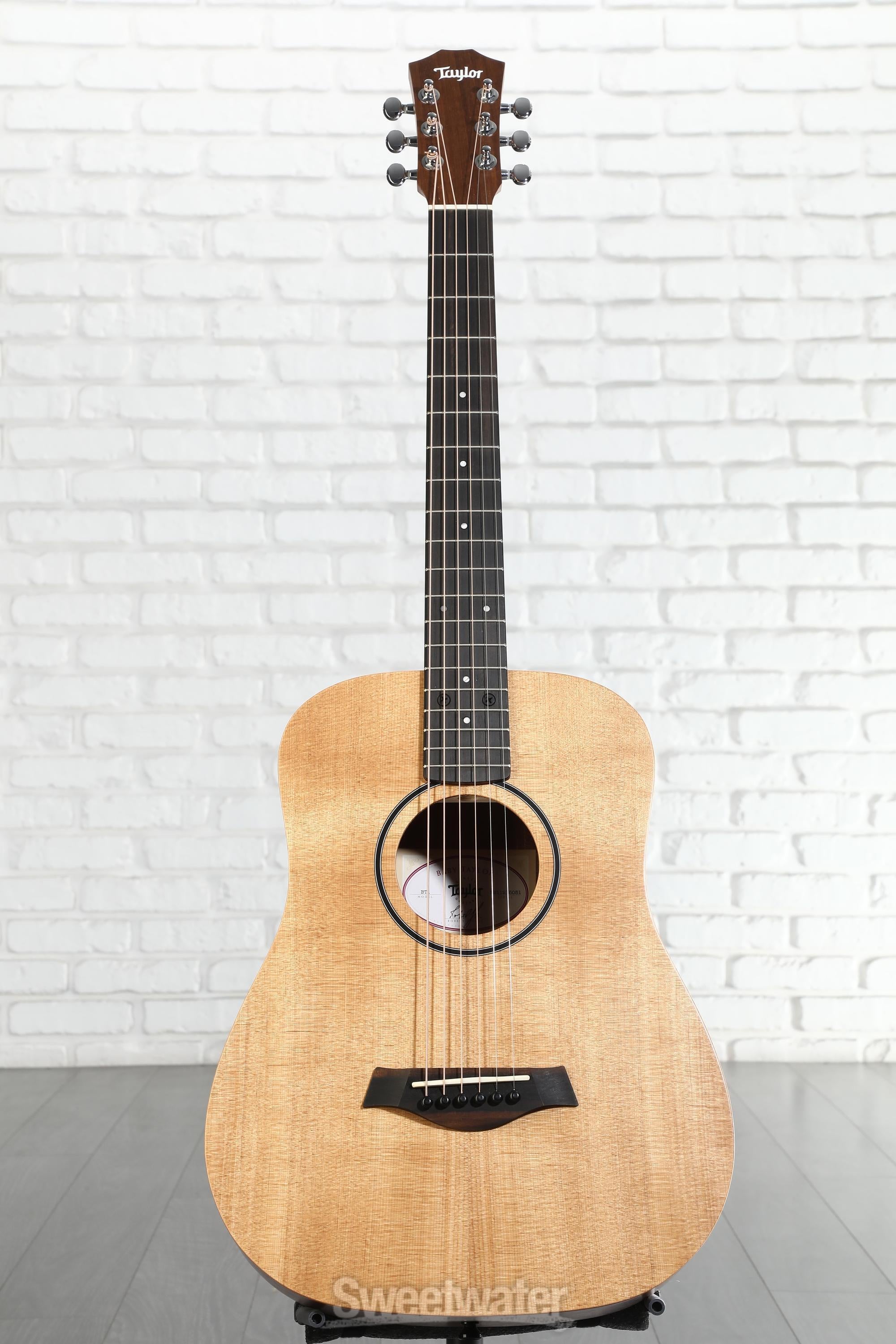 Taylor Baby Taylor BT1 Walnut Acoustic Guitar - Natural Sitka
