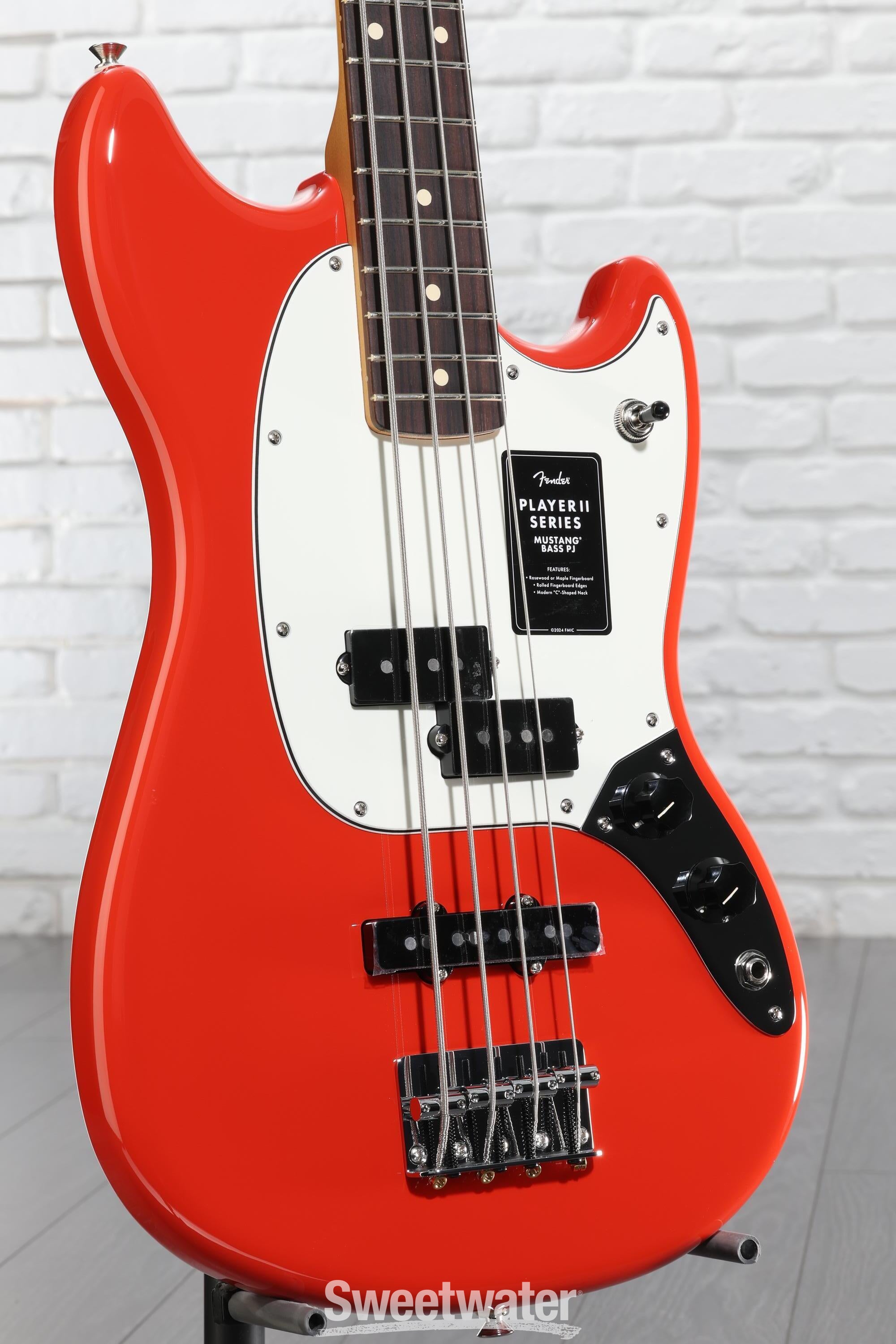Fender Player II Mustang Bass PJ - Coral Red with Rosewood
