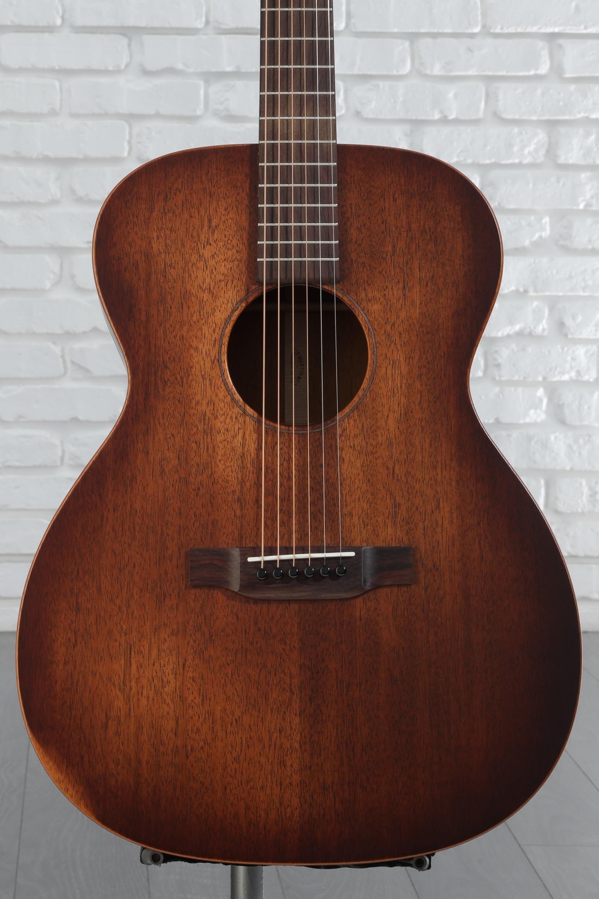 Martin 000-15M StreetMaster Acoustic Guitar - Distressed Martin 000-15M StreetMaster Acoustic Guitar - Distressed