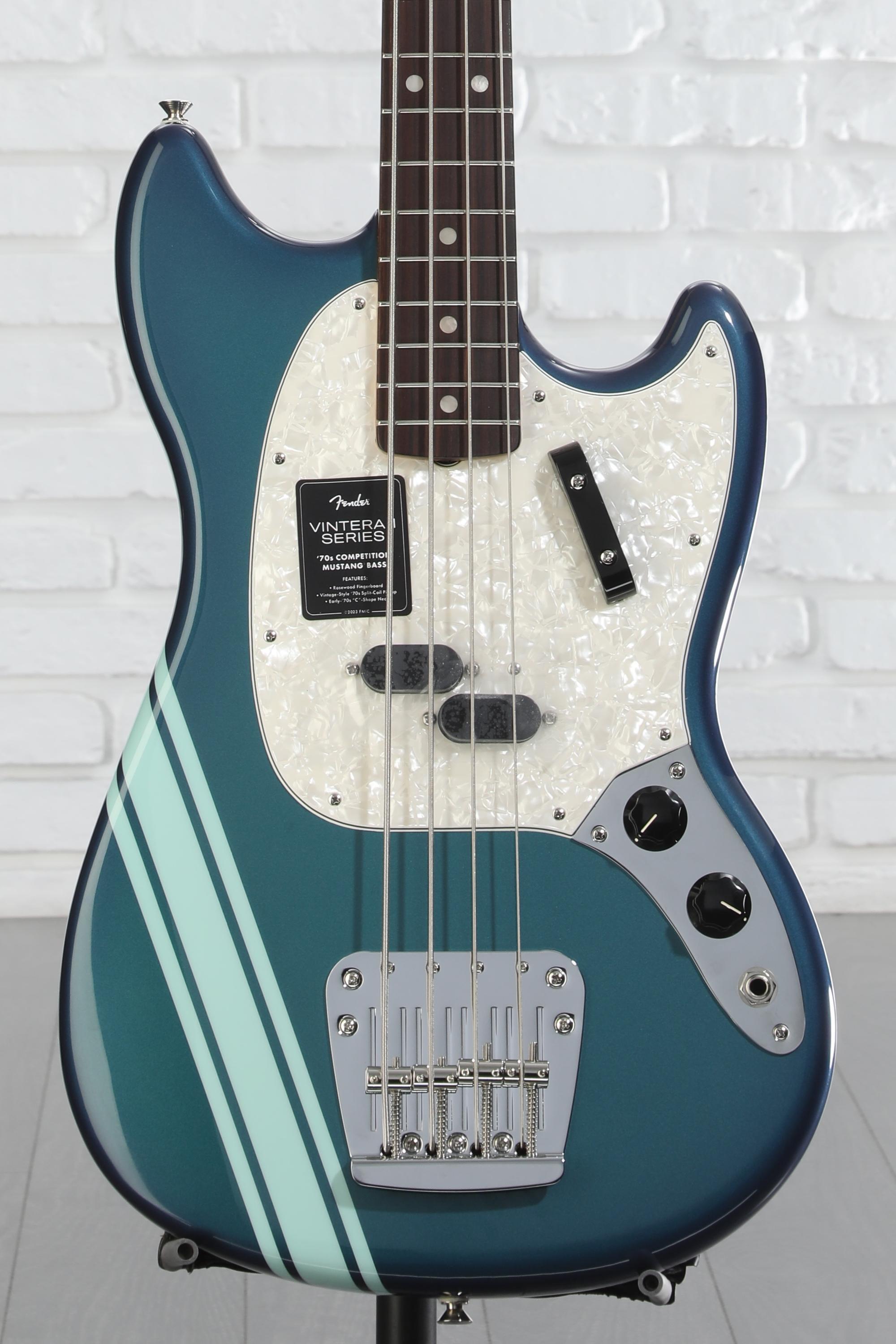 Fender Vintera II '70s Mustang Bass - Competition Burgundy