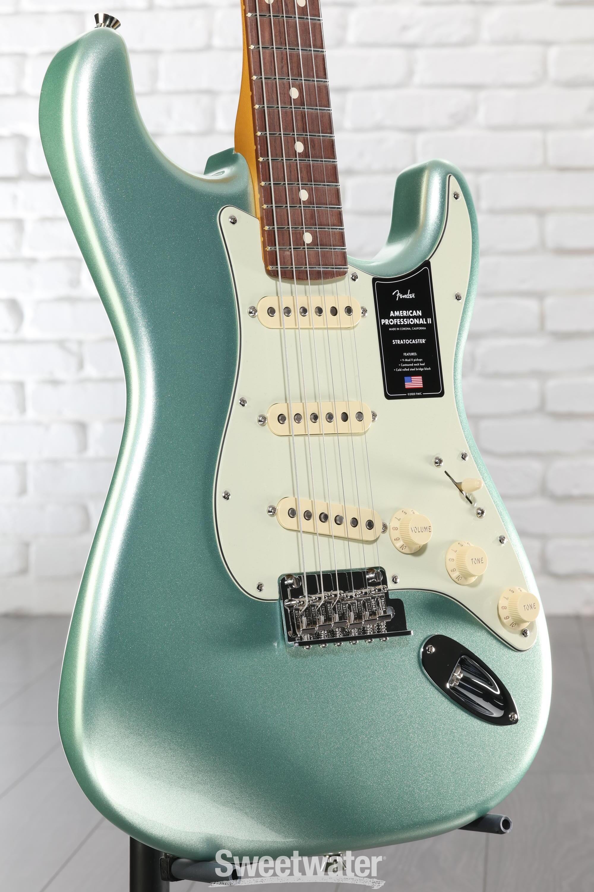 Fender American Professional II Stratocaster - Mystic Surf Green