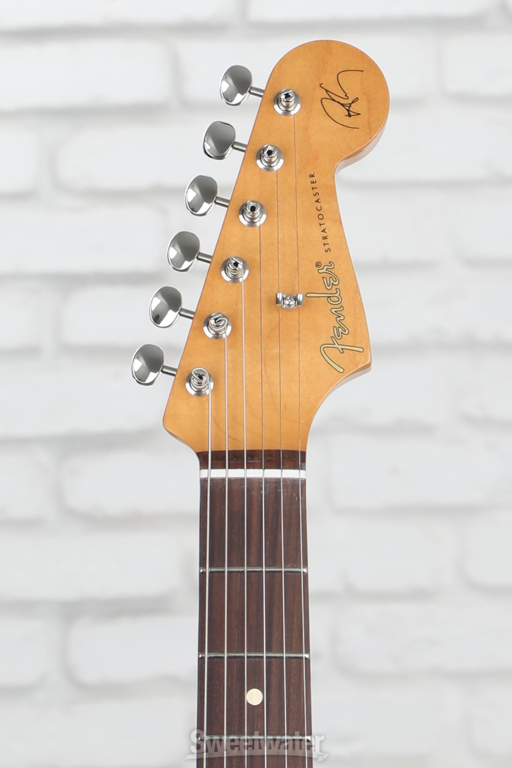 Fender Robert Cray Standard Stratocaster Electric Guitar - Inca Silver ...