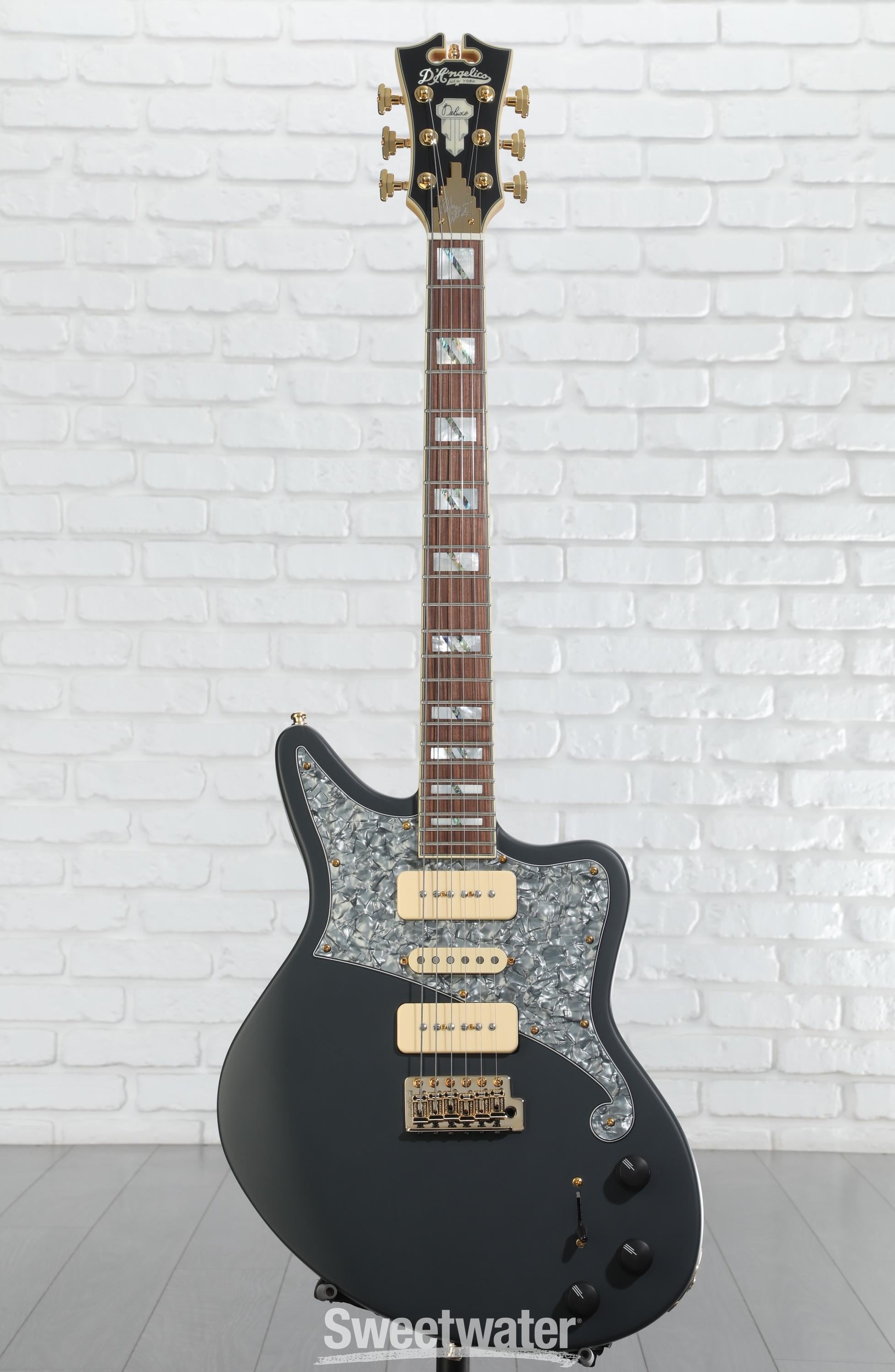 D'Angelico Deluxe Bedford SH Semi-hollowbody Electric Guitar