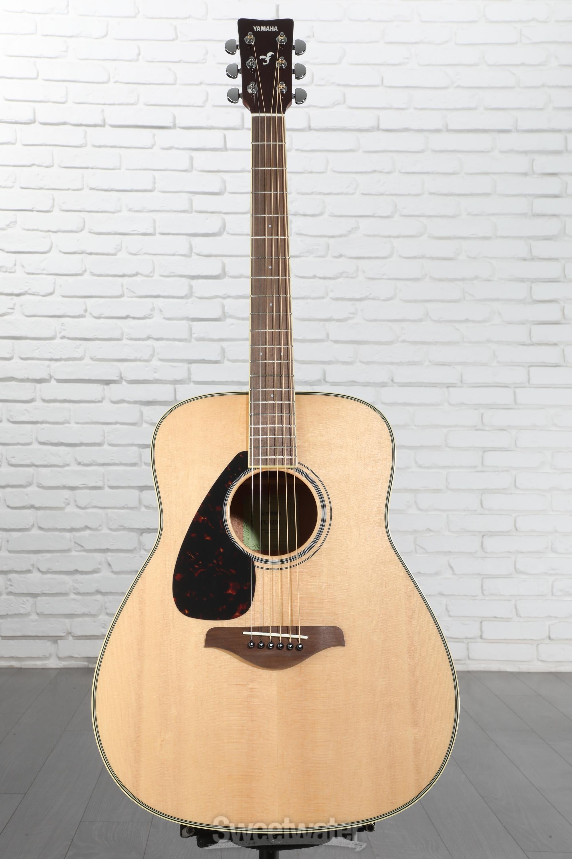 Yamaha FG820L Left-handed Dreadnought Acoustic Guitar - Natural