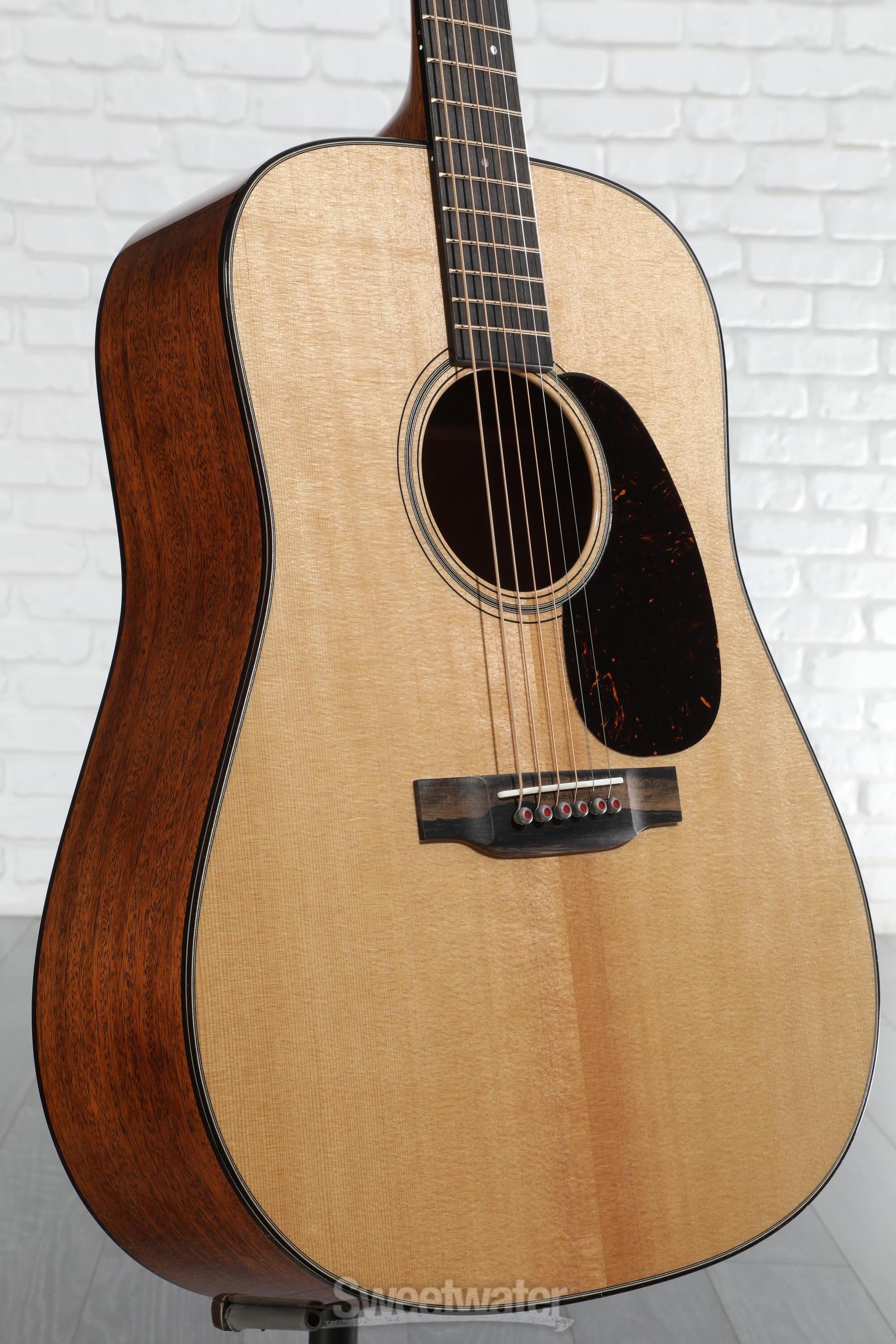 美品　Martin D-18V 2001 Martin D-18V