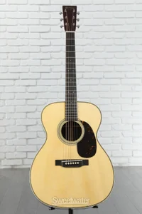 Martin Sweetwater Select 28 Style Herringbone 000 Acoustic Guitar with Adirondack Top - Natural