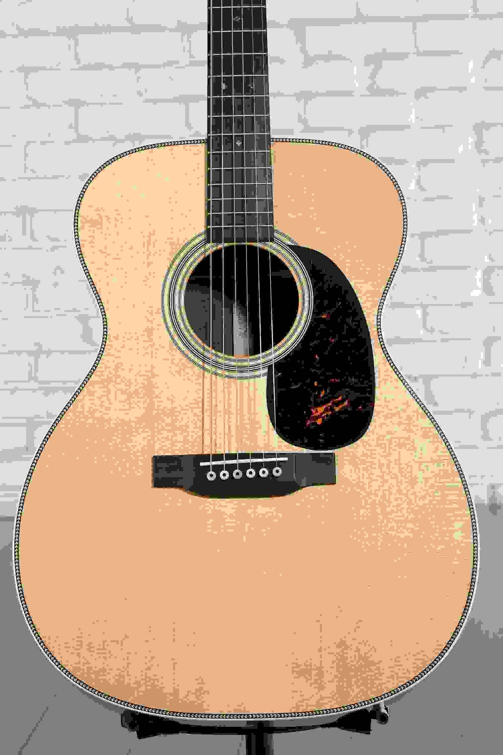 Martin 000-28 Standard Series Acoustic Guitar - Natural Aging Toner