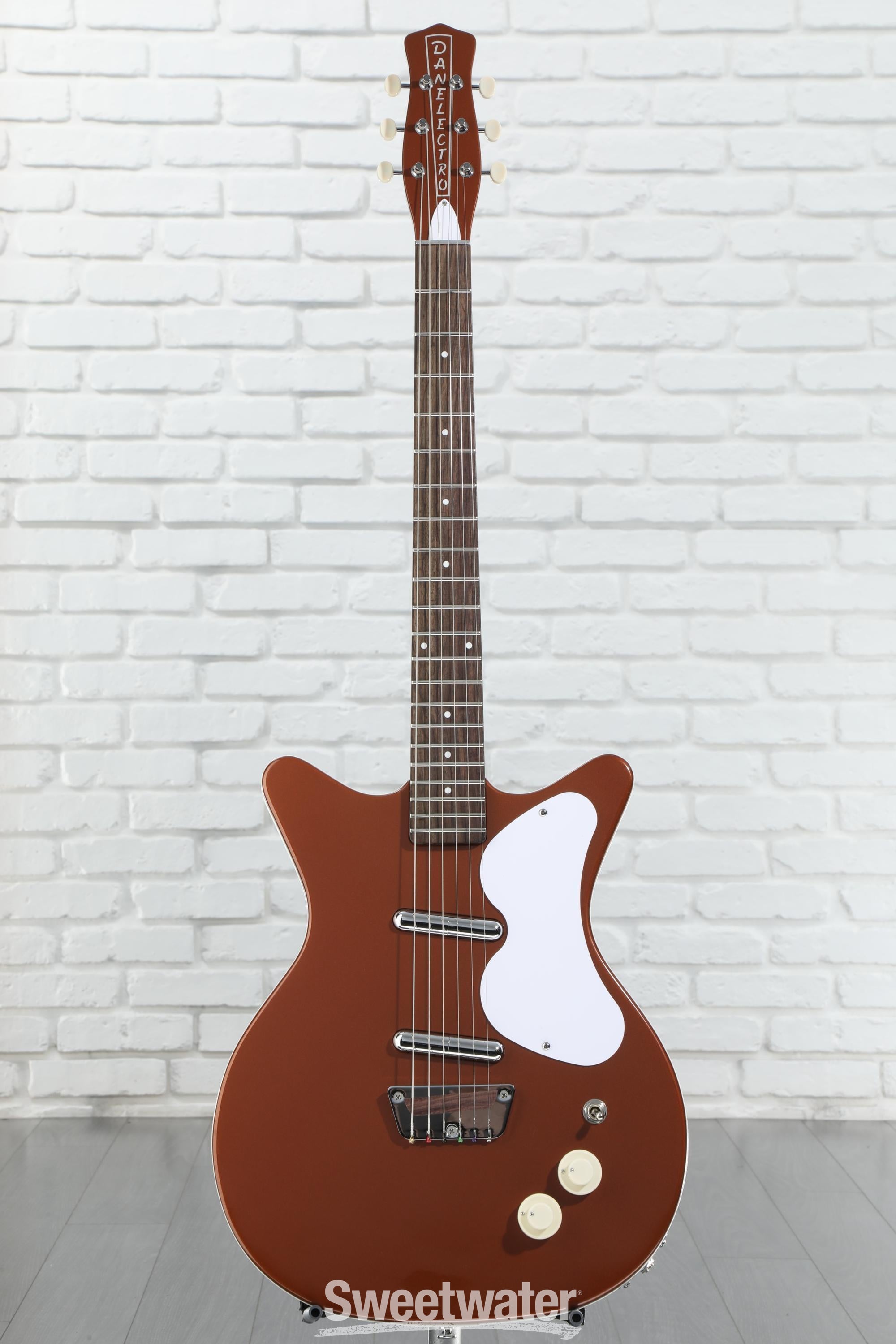 ダンエレクトロ　pb＆j ディレイ　Danelectro Amazon.com: Danelectro PB Special Semi-hollowbody Electric