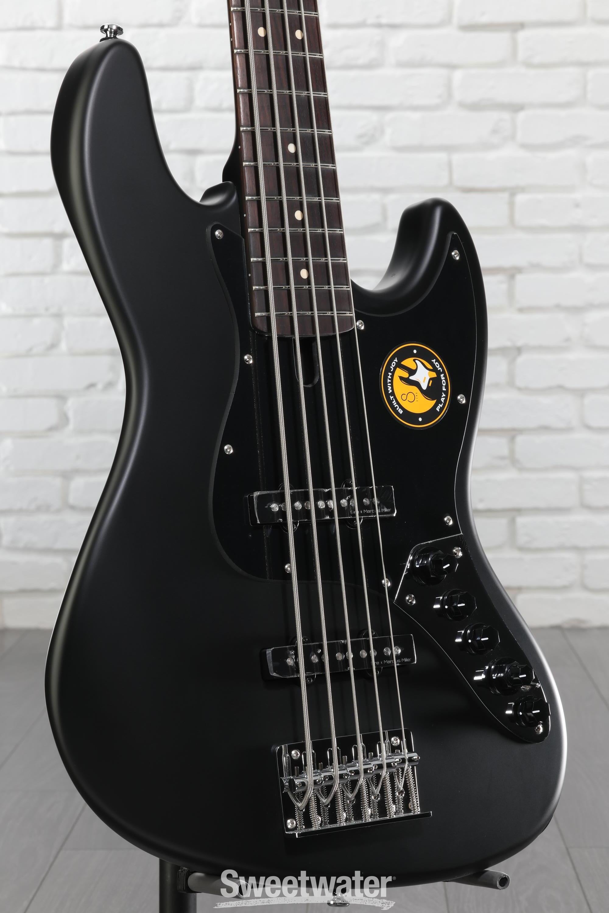 Sire V3 5st 2nd Marcus Miller ギグバッグ付属 Sire Marcus Miller V3-5 2nd Generation 5-string Bass Guitar- Black