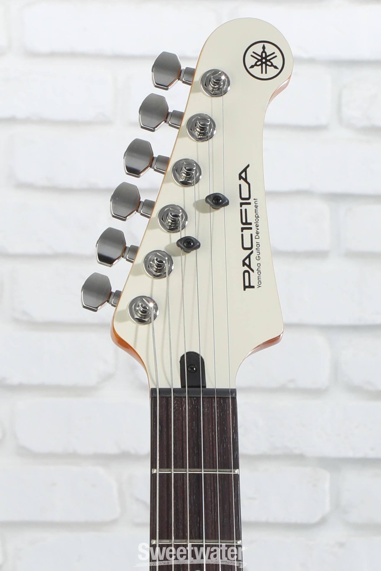 Yamaha PAC612VIIX Pacifica Electric Guitar - Vintage White