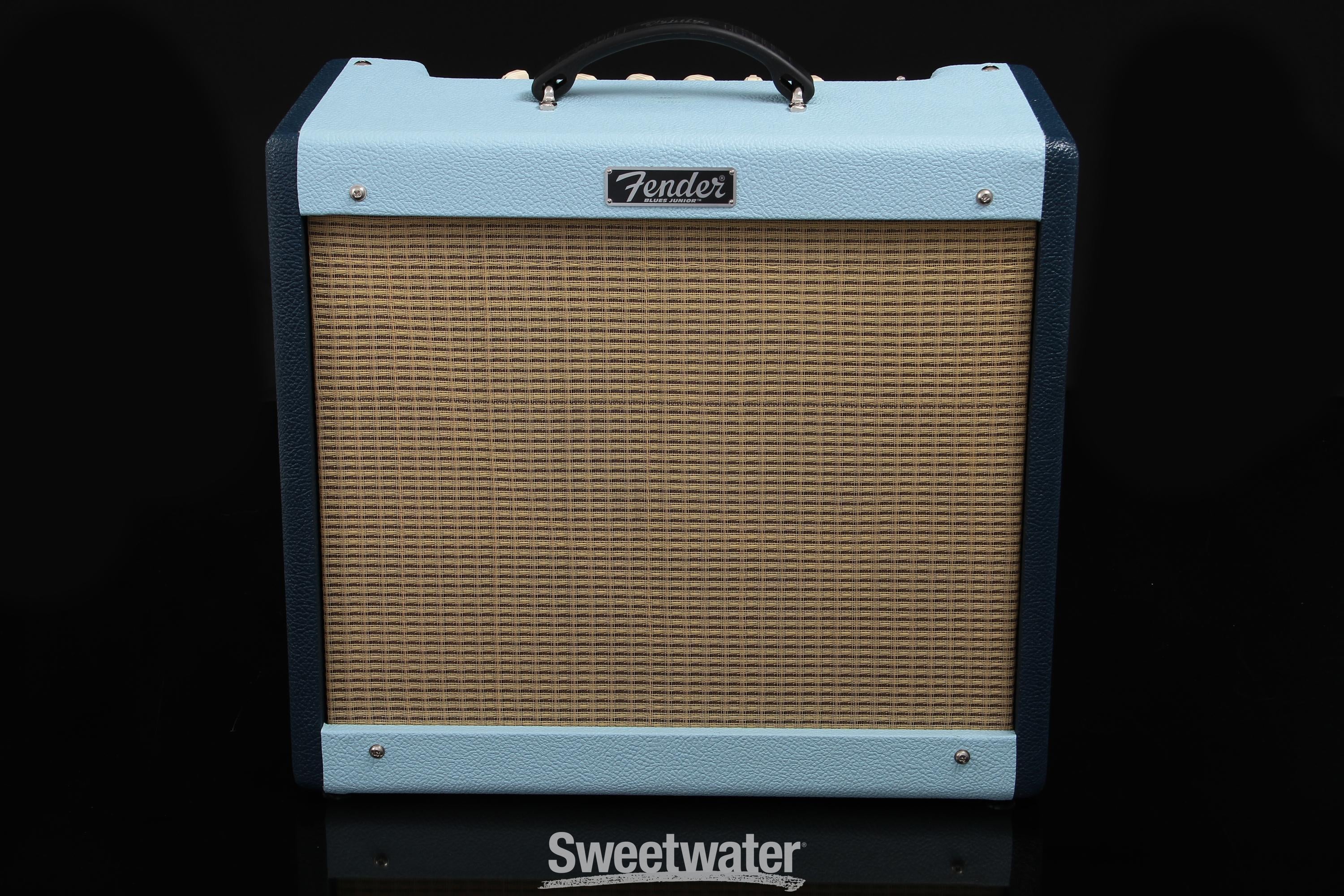 Fender Blues Jr. III FSR Two Tone - FSR - Navy/Sonic | Sweetwater