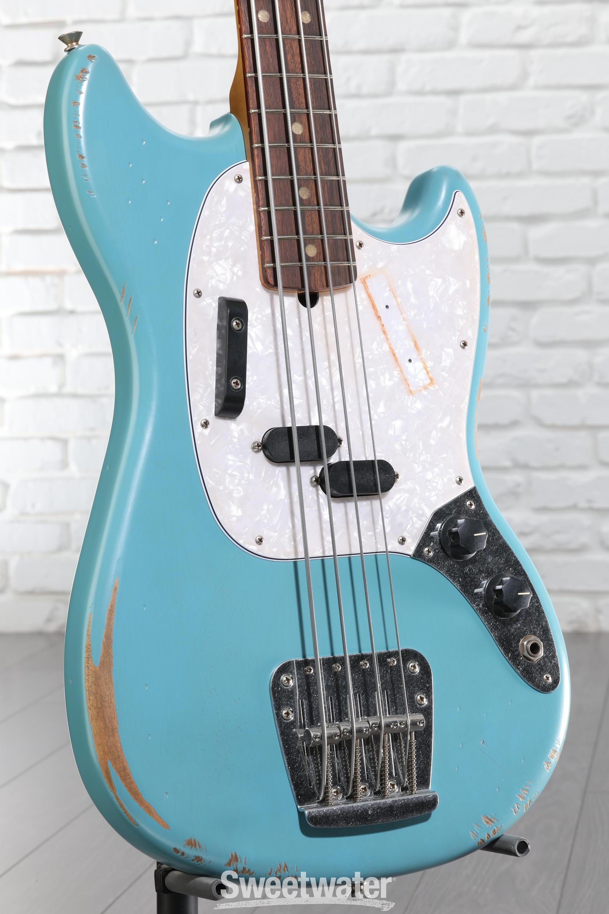 Fender JMJ Road Worn Mustang Bass7/2限定値下 Fender JMJ Road Worn Mustang Bass Guitar - Faded Daphne Blue