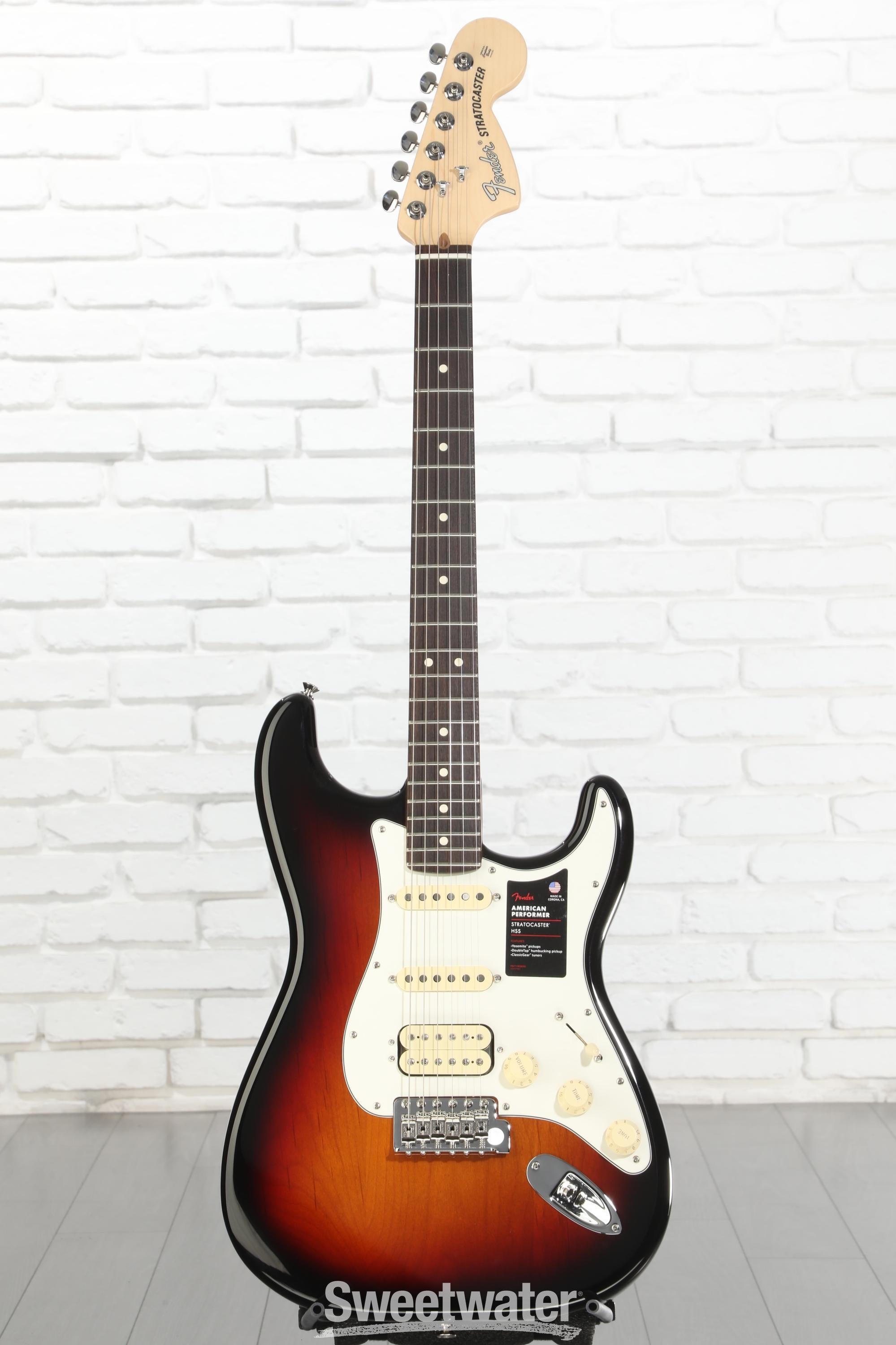 Fender American Performer Stratocaster HSS - 3 Tone Sunburst with