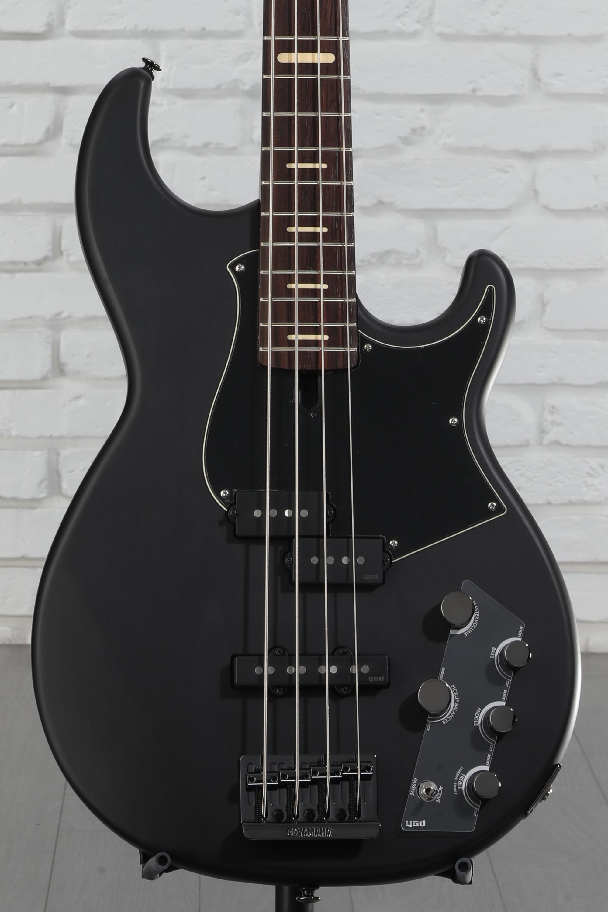 ベース YAMAHA BB734A Yamaha BB734A Bass Guitar with Bag