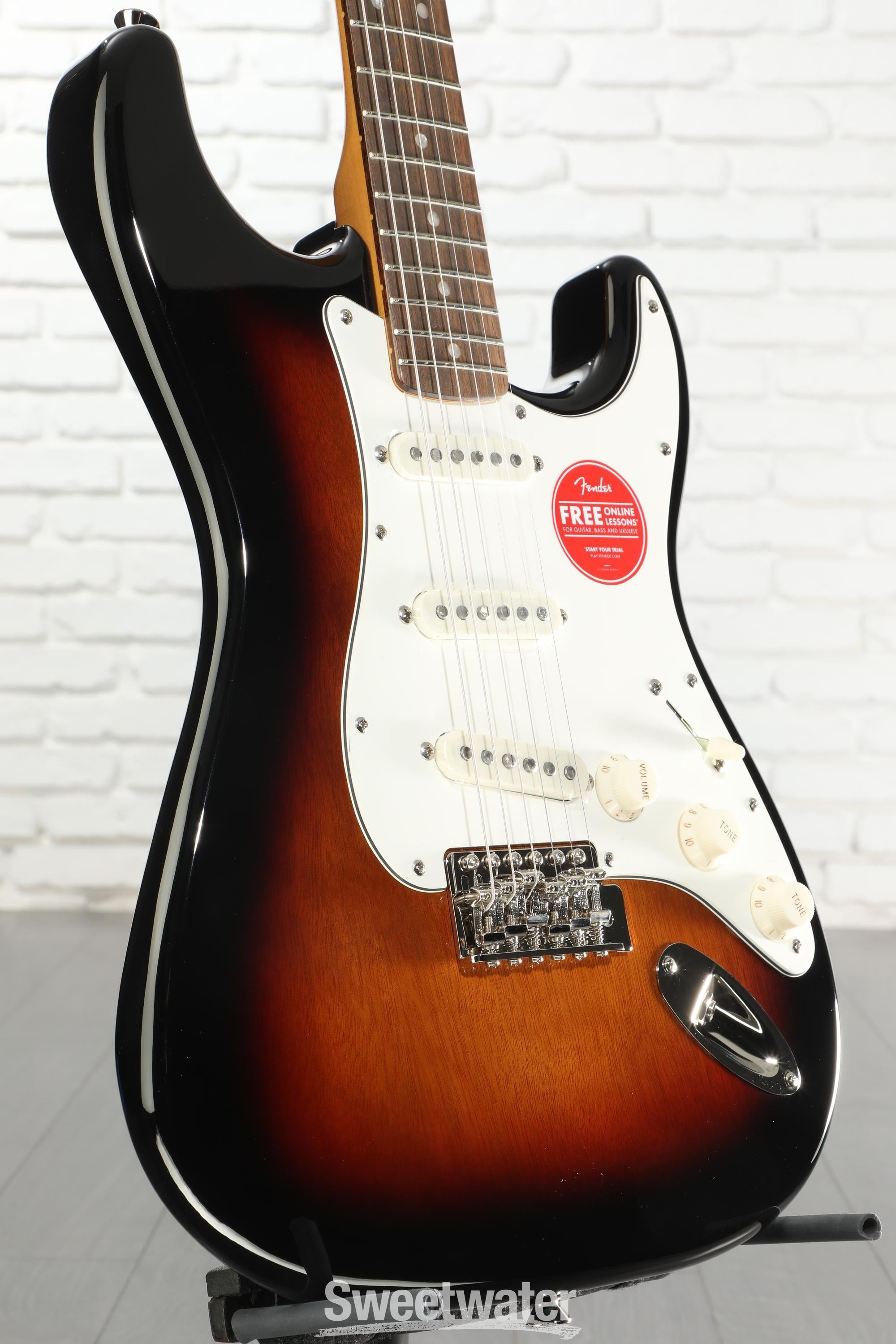 美品★Classic Vibe '60s Stratocaster BLK Squier Classic Vibe '60s Stratocaster 3-Color Sunburst w/Gold