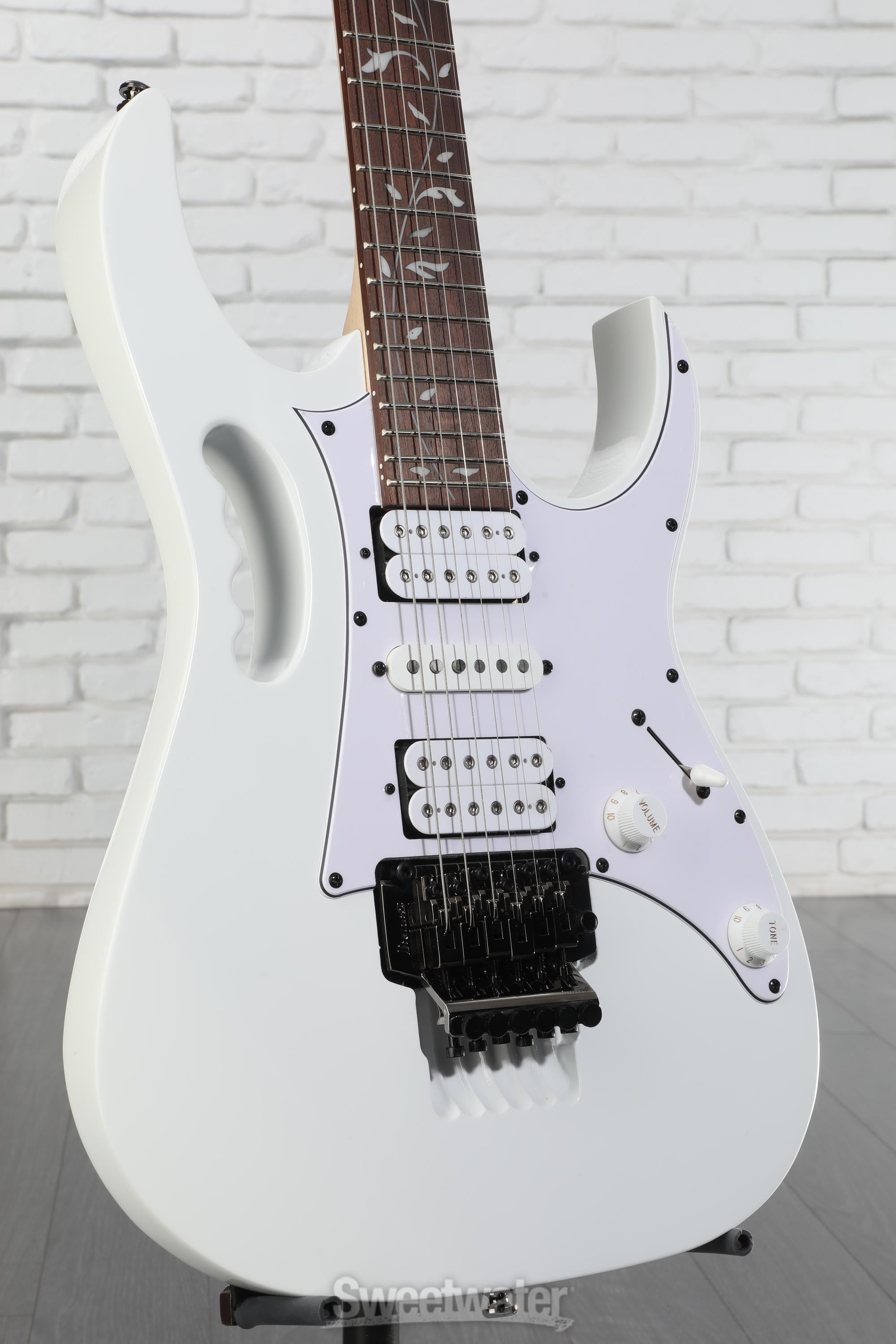 Ibanez Steve Vai Signature JEMJR - White
