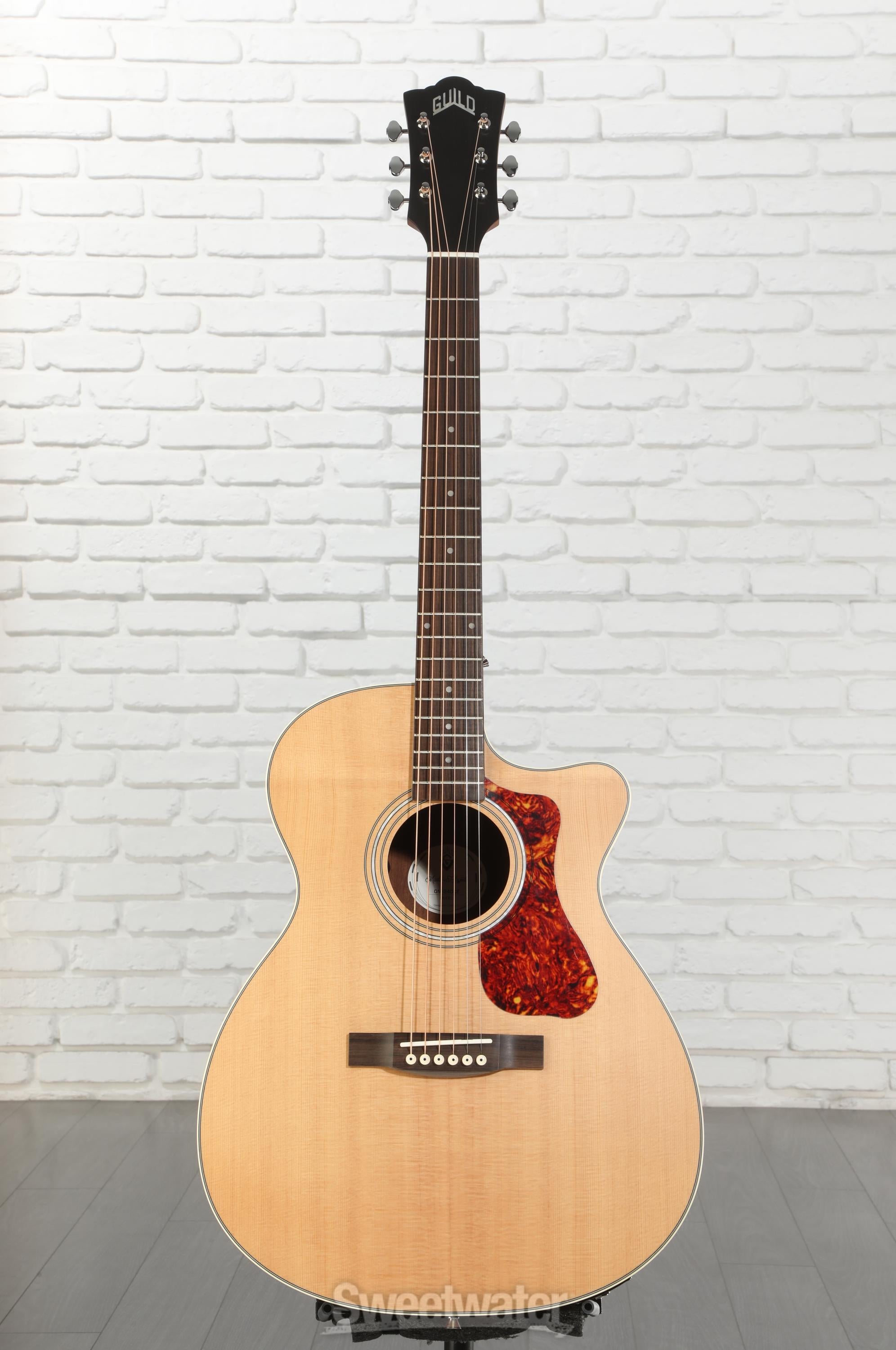 Guild OM-240CE, Orchestra Acoustic-Electric Guitar - Natural