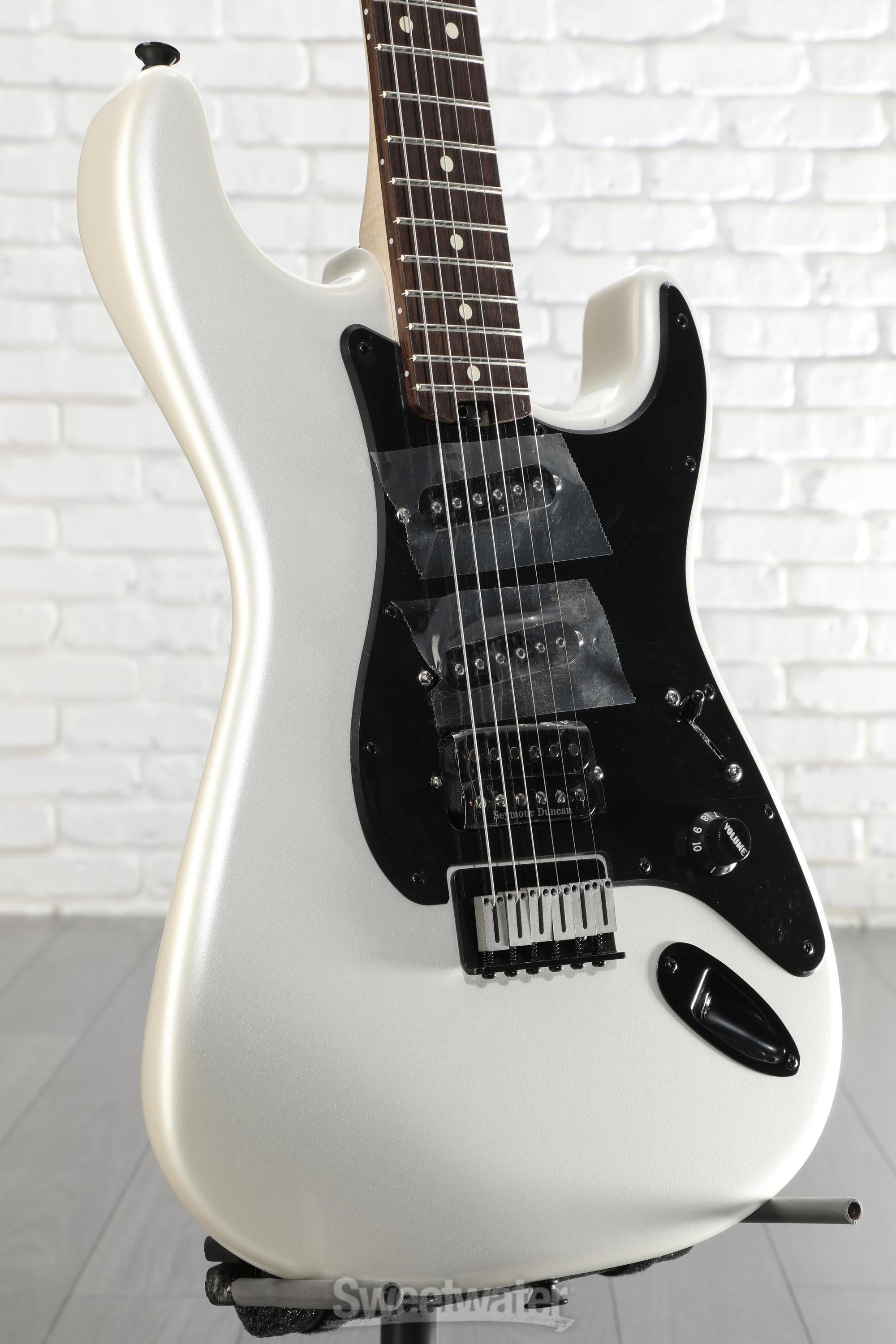 ギター Charvel Jake E Lee Signature Pro-Mod Charvel Jake E. Lee Signature Pro-Mod So-Cal Style 1 Electric