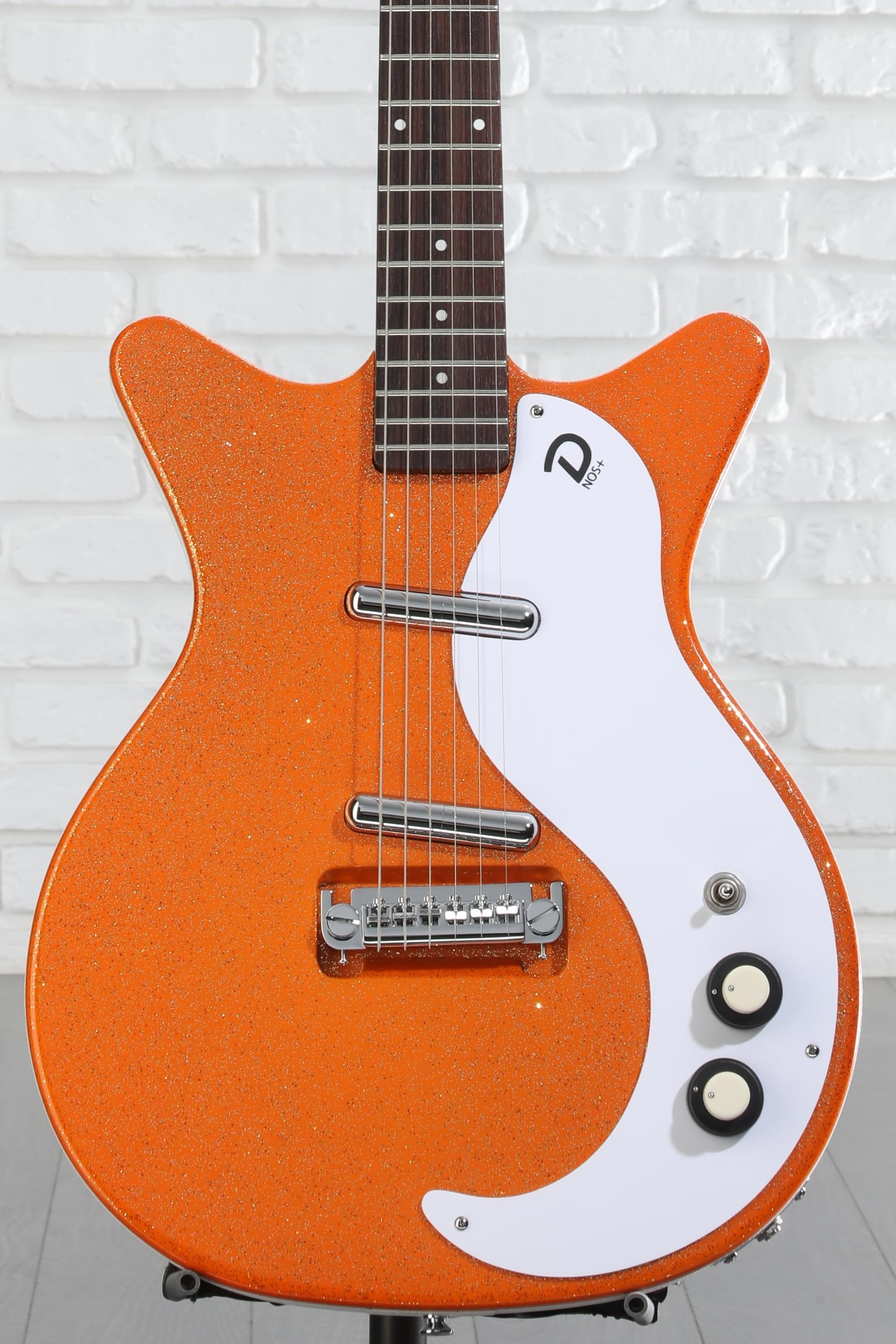 ギター Danelectro 59M NOS+ Danelectro '59M NOS+ Electric Guitar - Red Metalflake