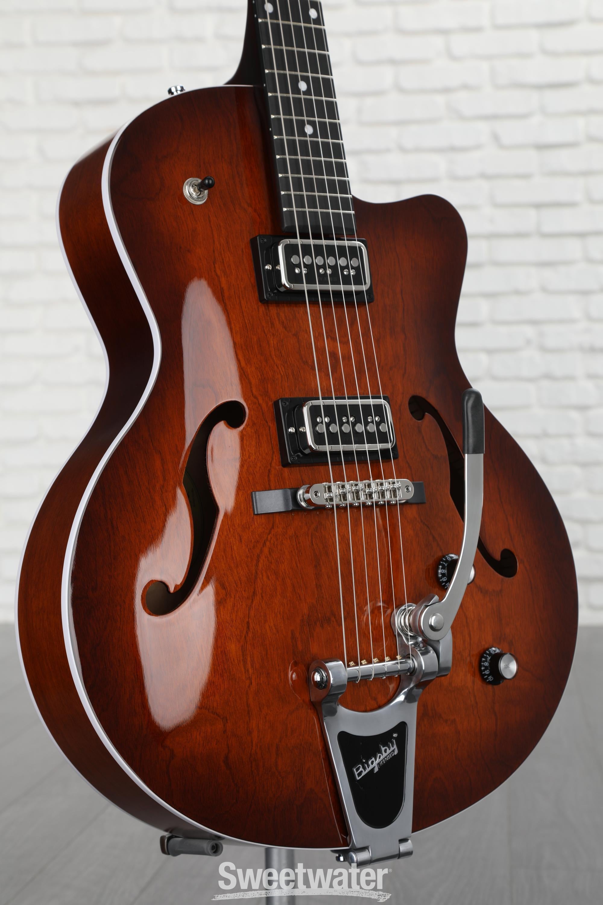 Godin 5th Avenue Uptown T-Armond - Havana Burst | Sweetwater