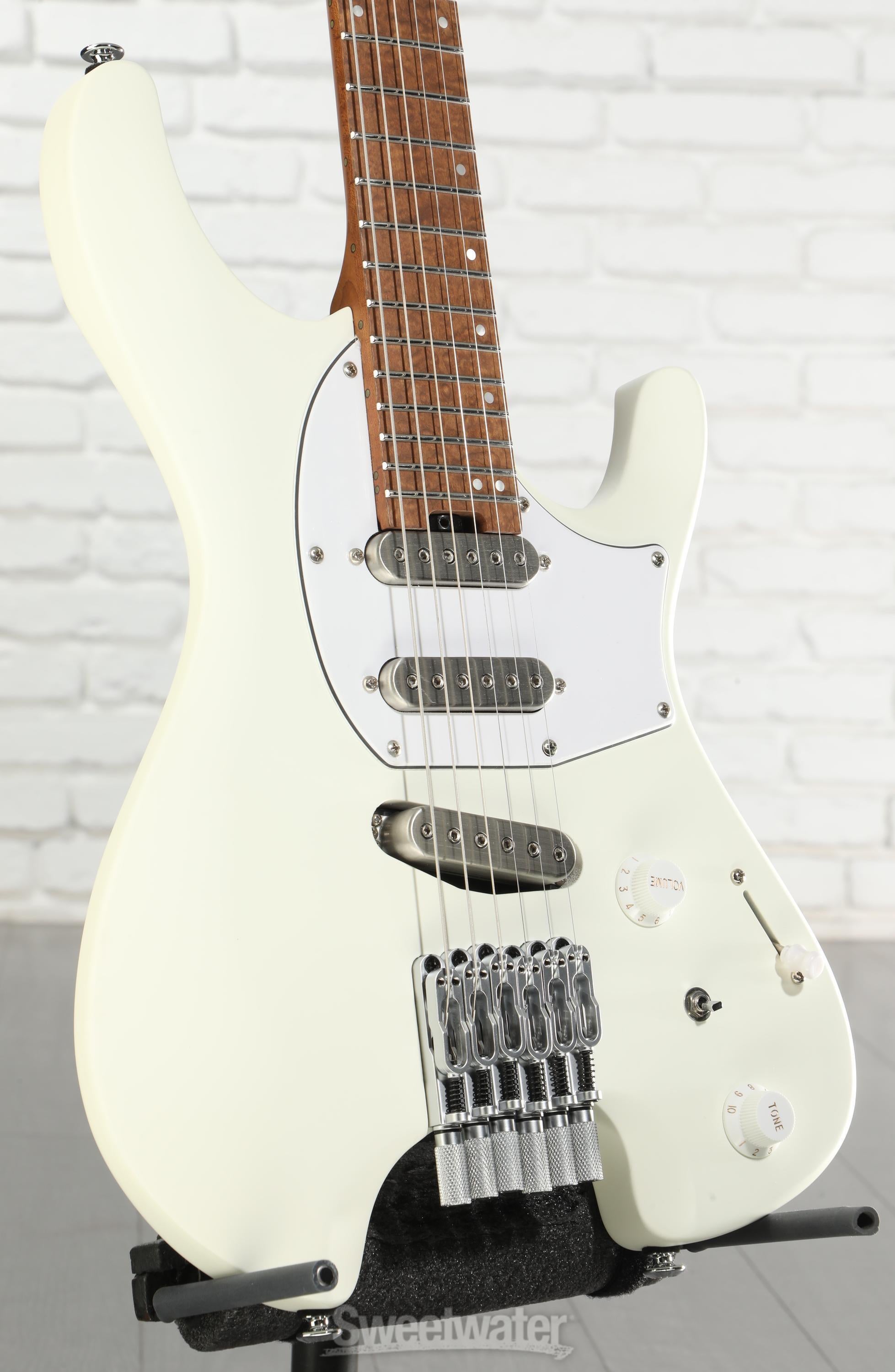 Ibanez Ichika Signature ICHI10 Electric Guitar - Vintage White