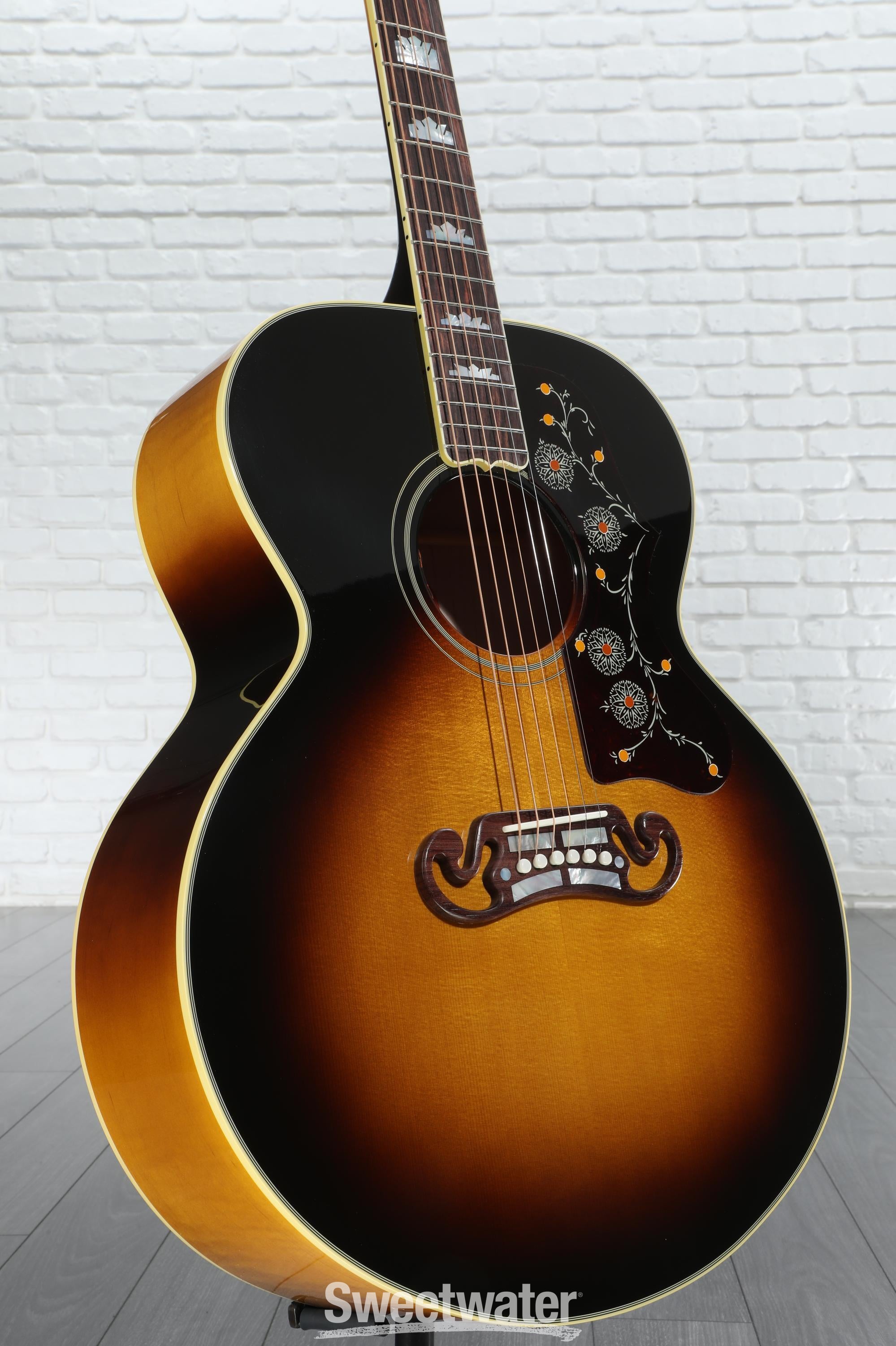 Acoustic Guitars & Accessories | Gibson