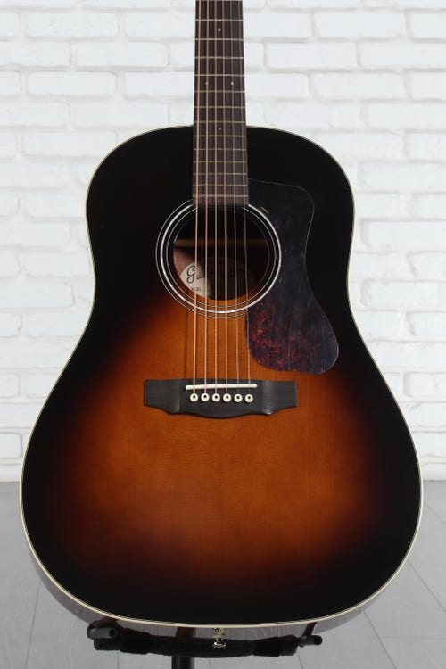 Guild DS-240 Memoir Acoustic Guitar - Vintage Sunburst