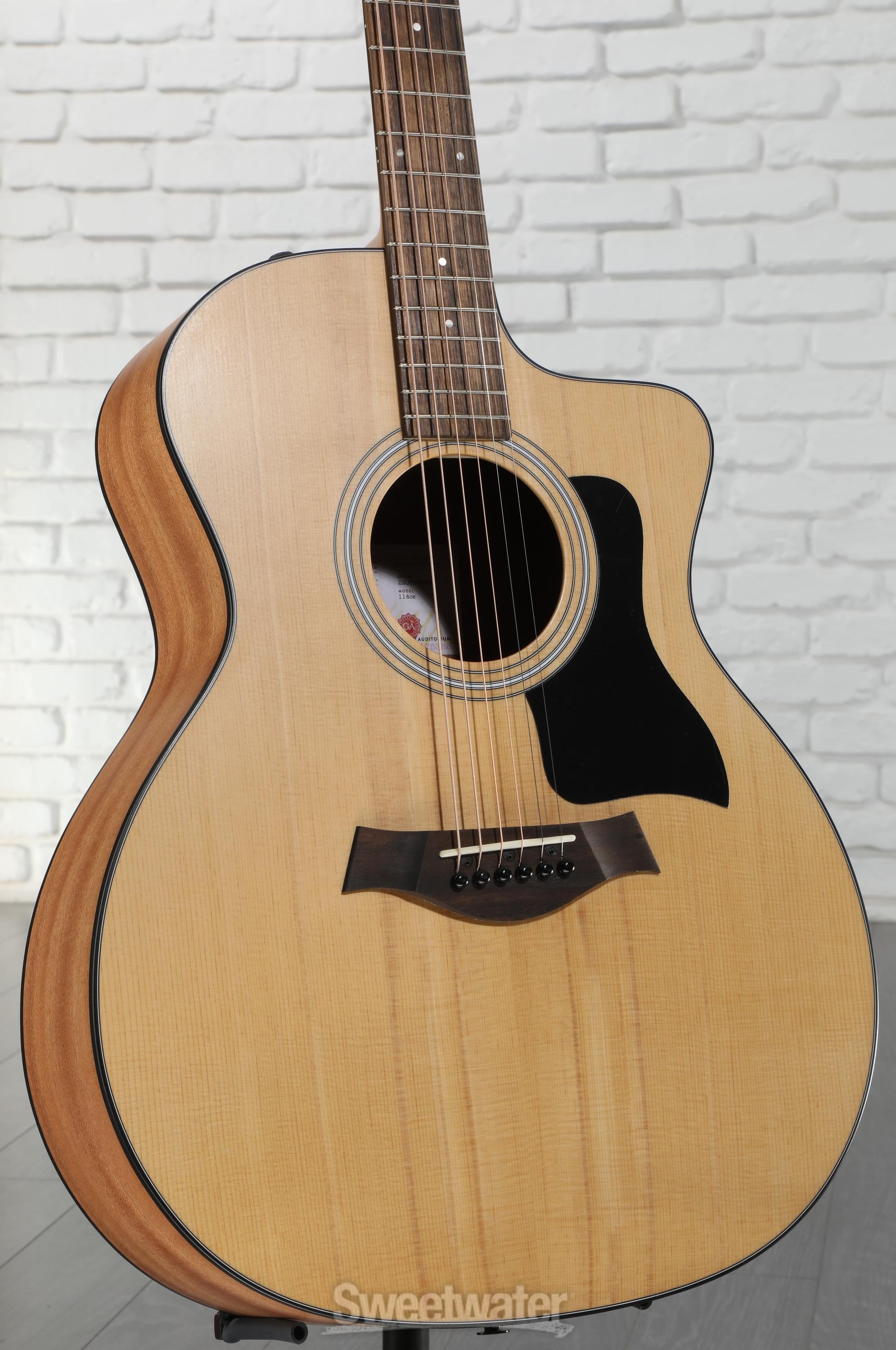 テイラー　エレアコ　114 Amazon.com: Taylor 114ce Acoustic Guitar : Musical Instruments