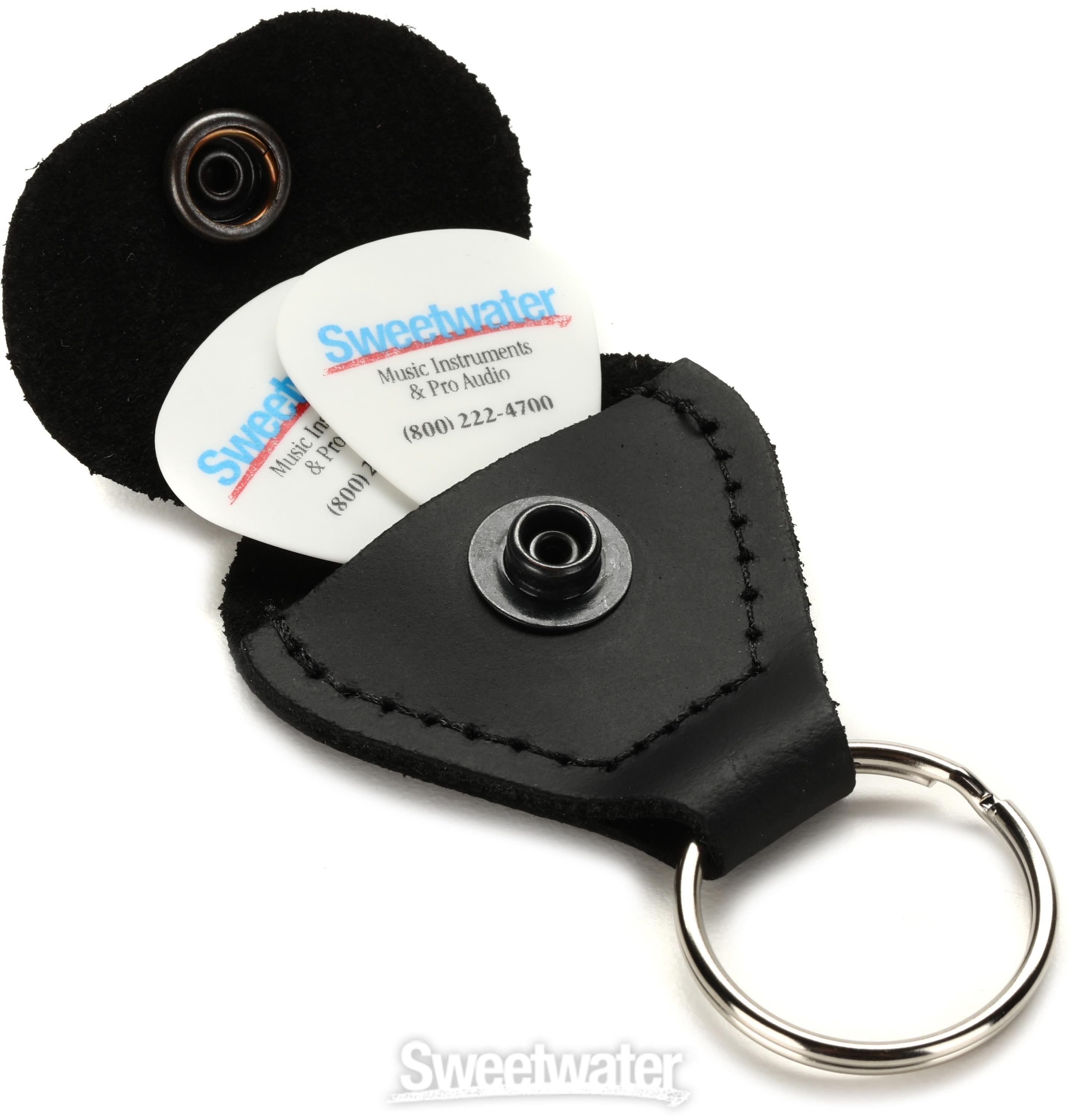 限定Fender Flagship Tokyo Leather Keychain Limited Fender® Flagship Tokyo Leather Keychain Telecaster®