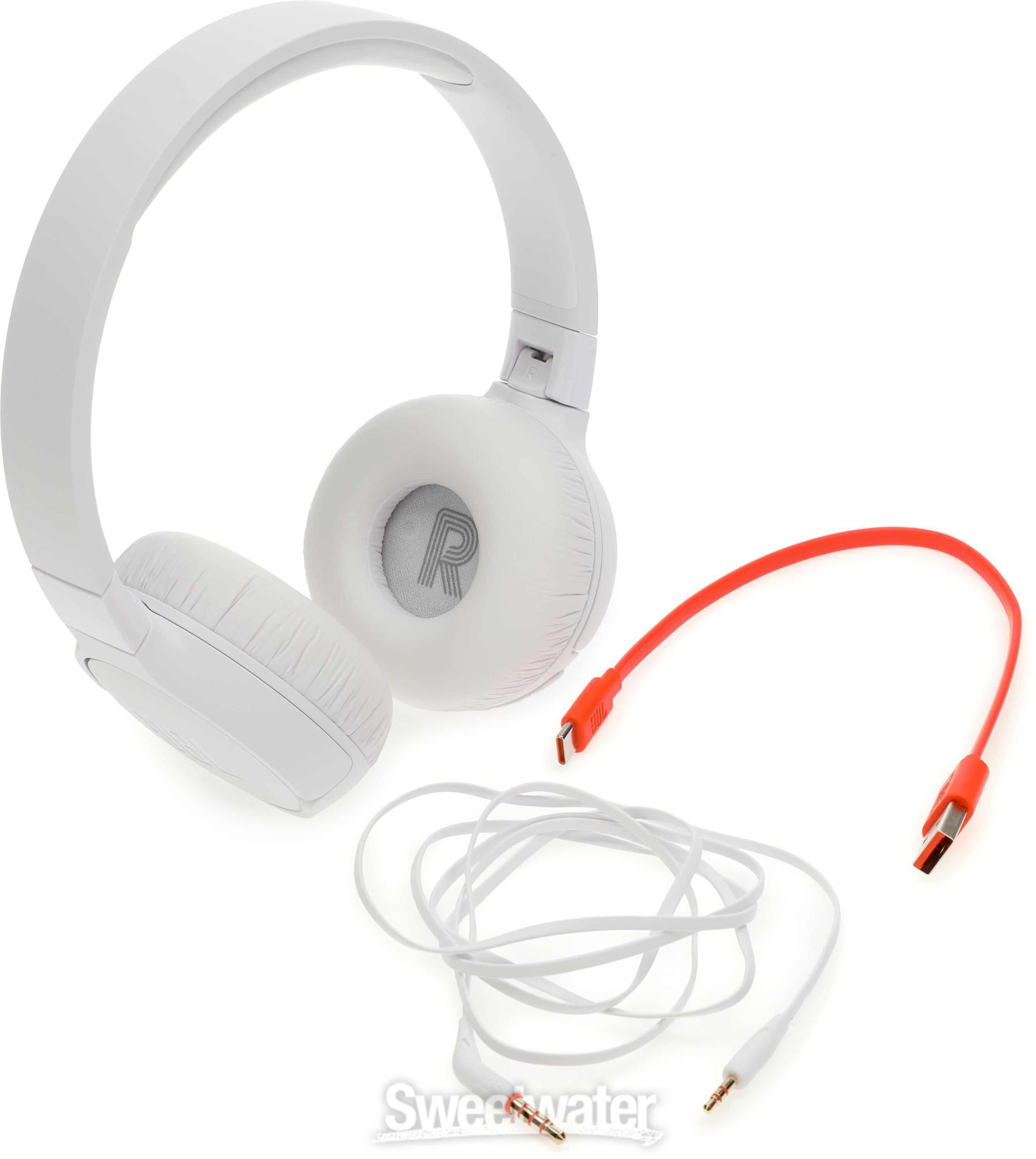 JBL Tune 670NC On-ear Wireless Headphones with Adaptive JBL Tune 670NC On-ear Wireless Headphones with Adaptive