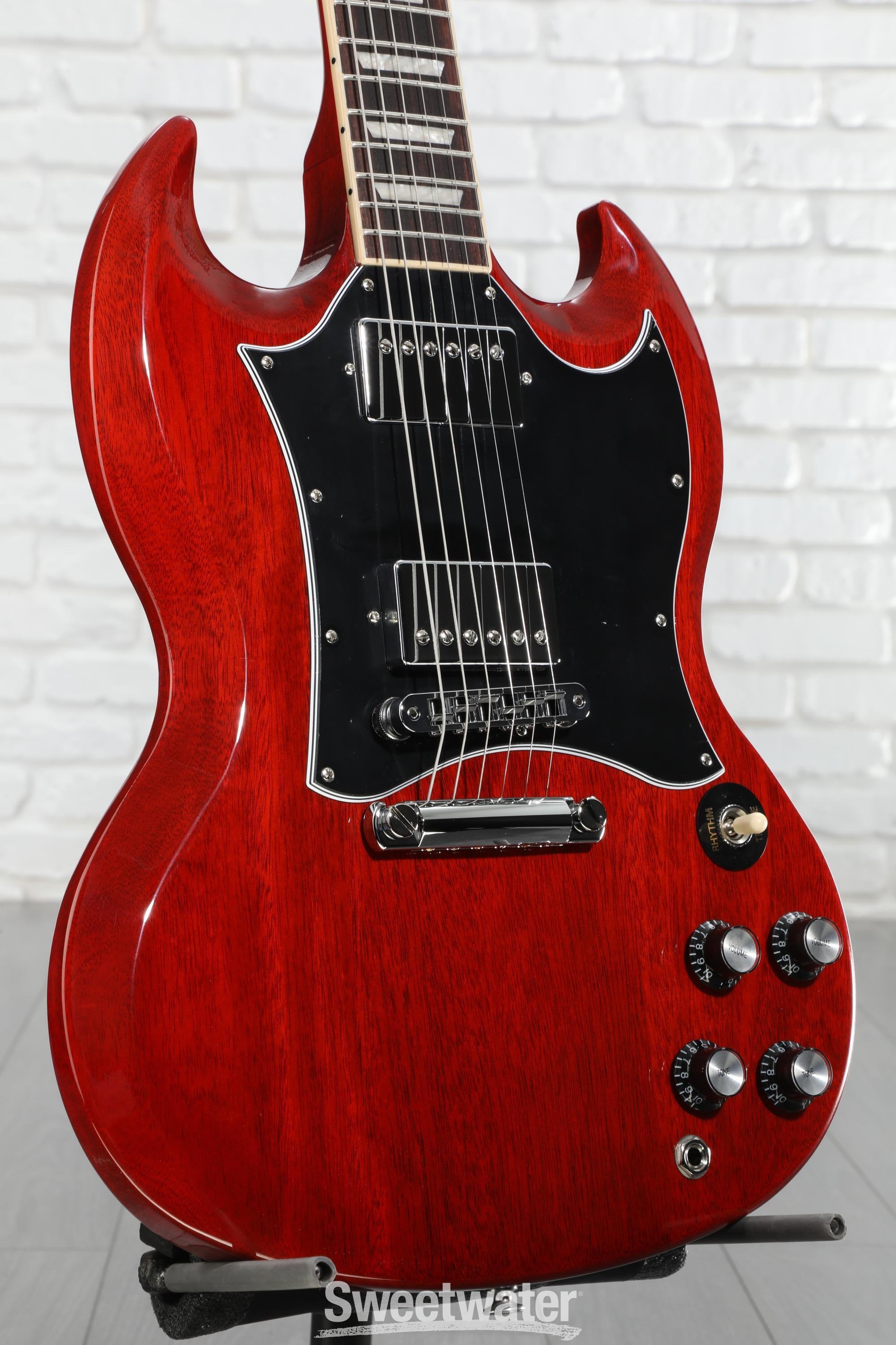 ギター Gibson 2022 SG Standard Heritage Cherry Gibson SG Standard Cherry Red 2022 – Black Bobbin