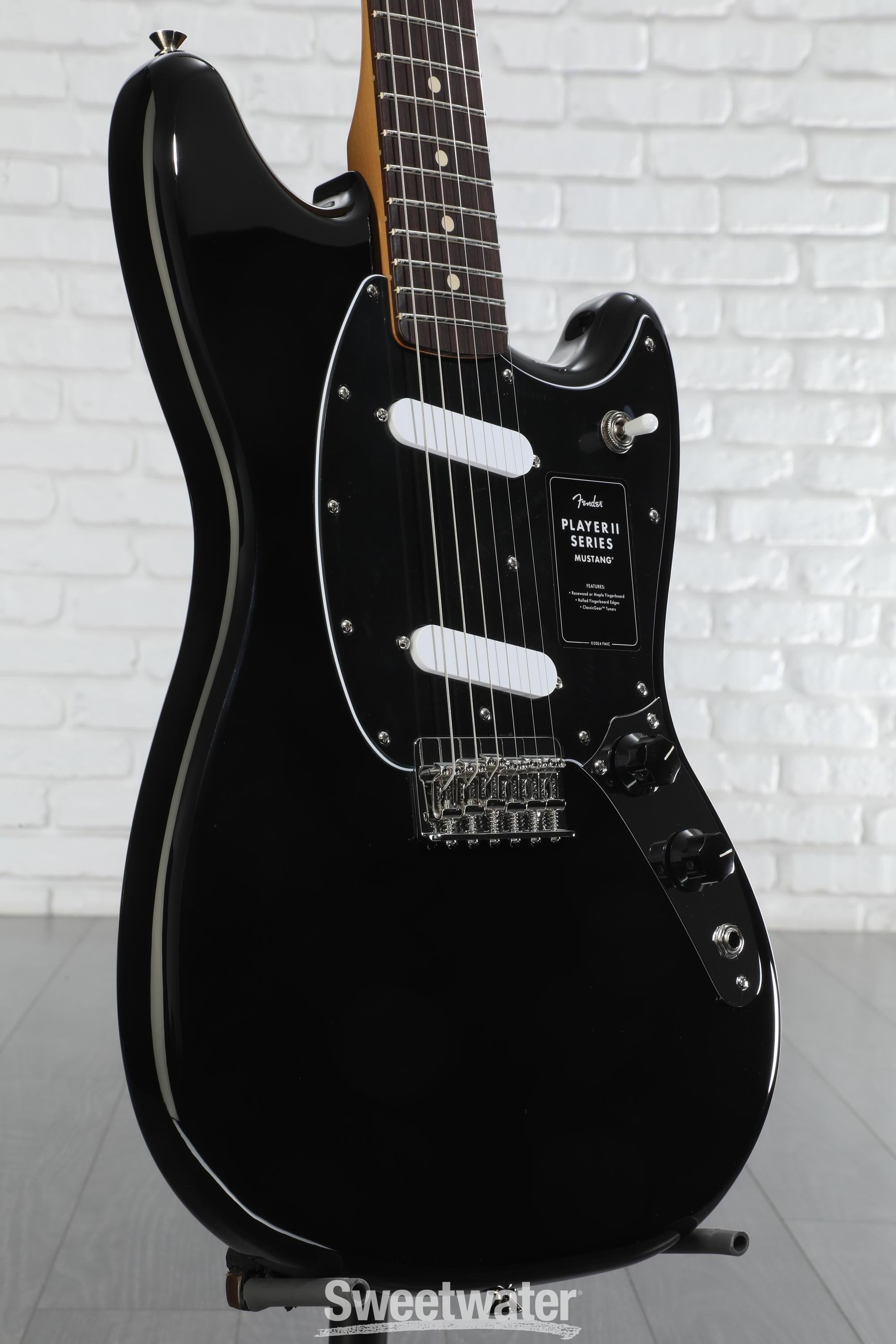 Fender Player2 mustang 新品 Amazon.com: Fender Player II Mustang, Rosewood Fingerboard - Black