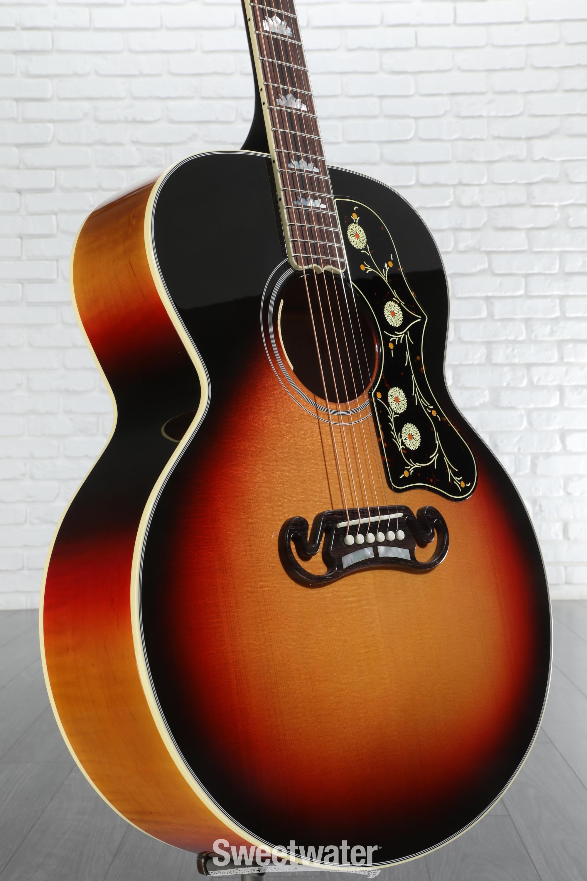 Gibson Acoustic SJ-200 Standard Acoustic-electric Guitar