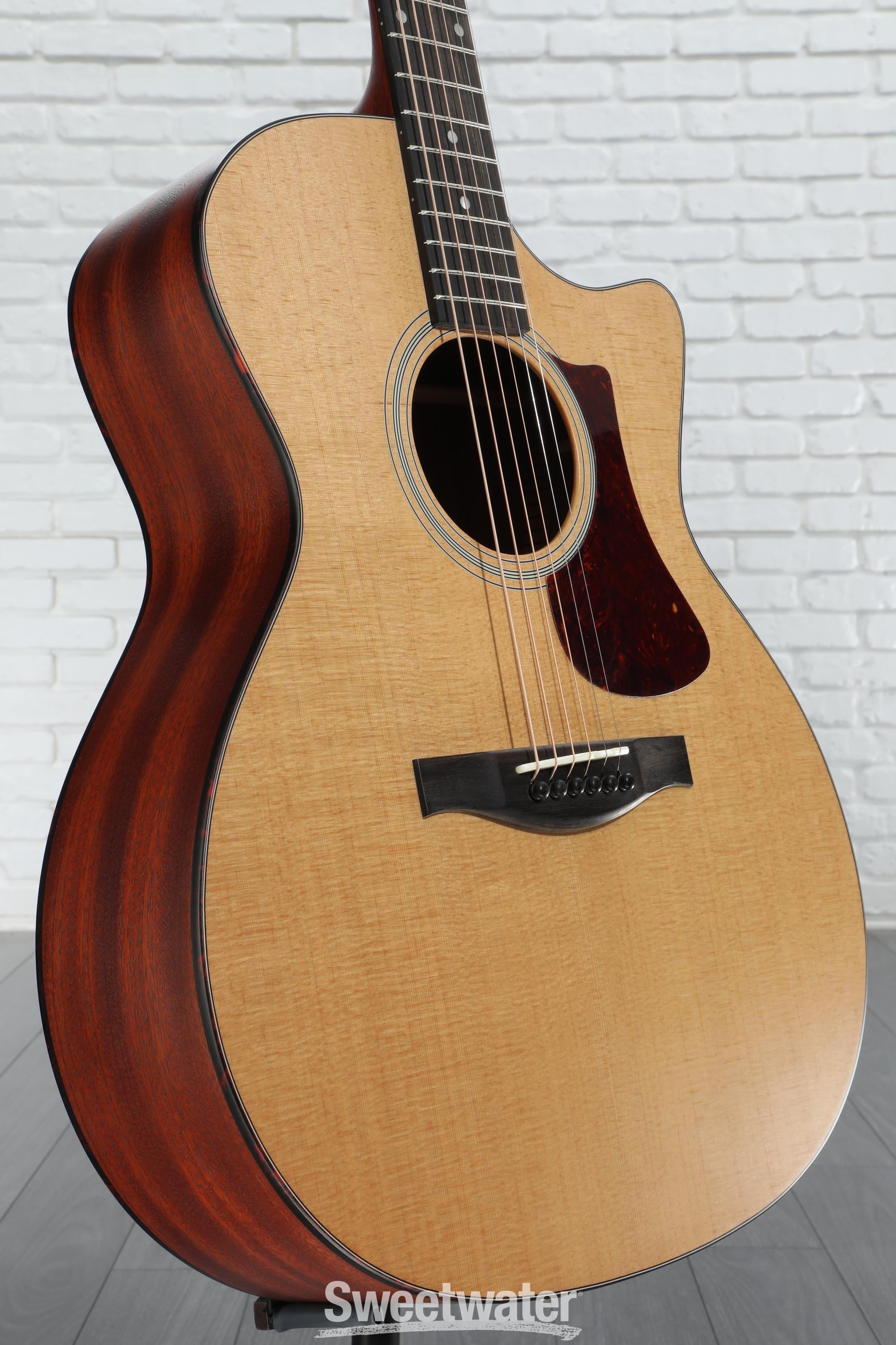 ギター EASTMAN AC122-1CE Eastman AC122-1CE-DLX Grand Auditorium Cutaway Acoustic Guitar