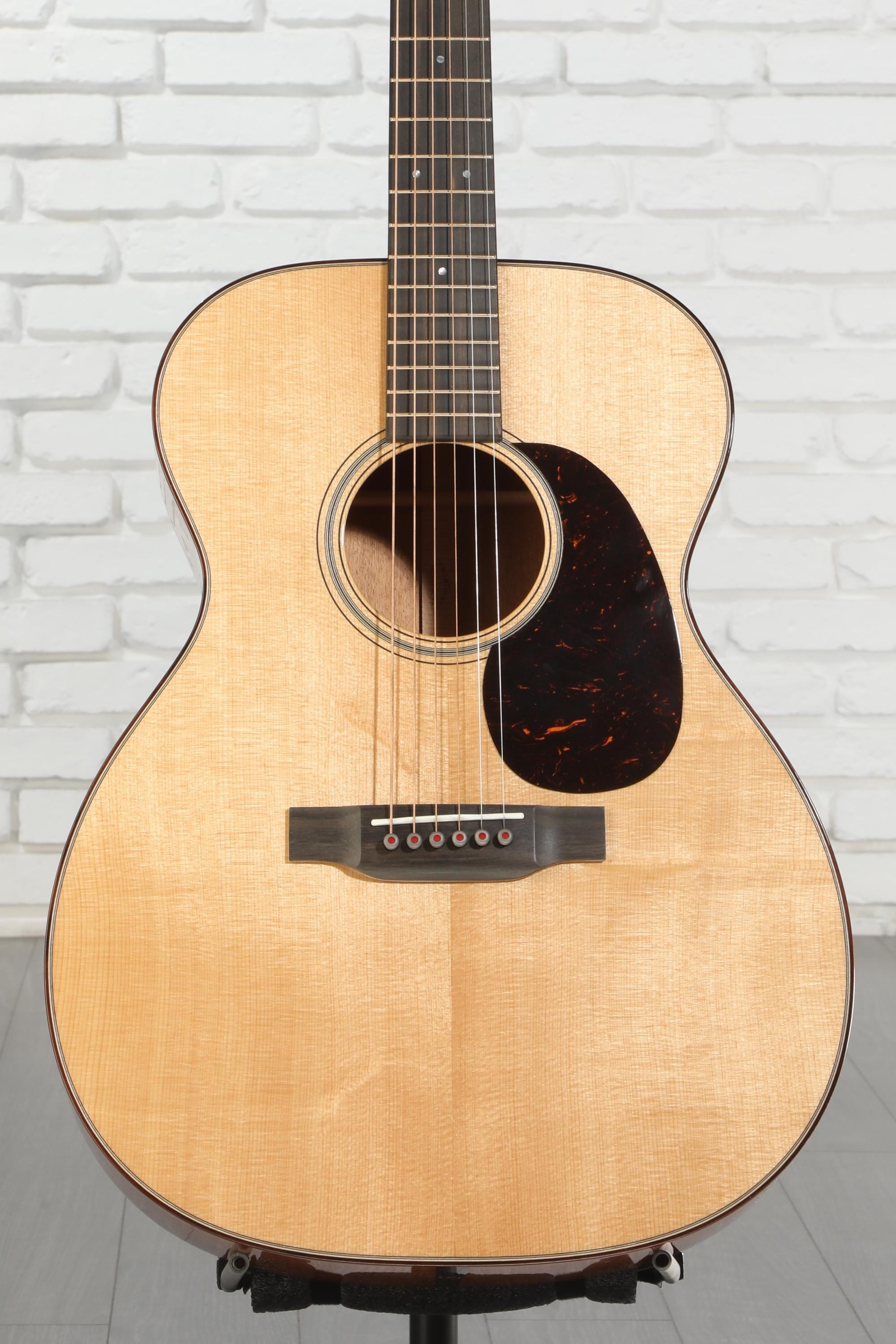 Martin 000-18 Modern Deluxe Acoustic Guitar - Natural | Sweetwater