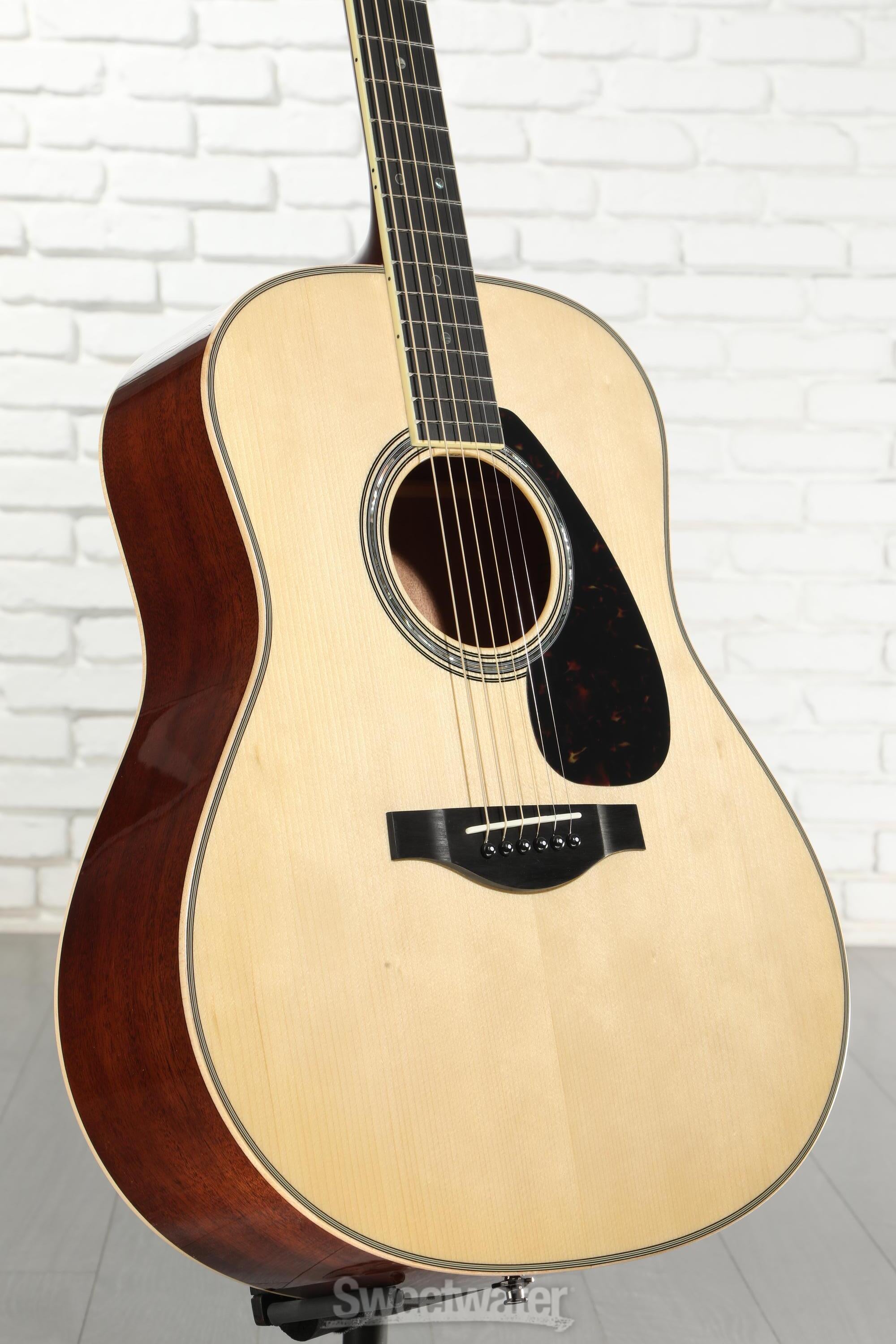 Yamaha LL16M ARE Original Jumbo Acoustic-electric Guitar - Natural