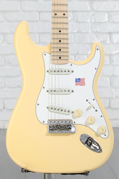 Fender Yngwie Malmsteen Stratocaster Electric Guitar - Vintage White with Maple Fingerboard